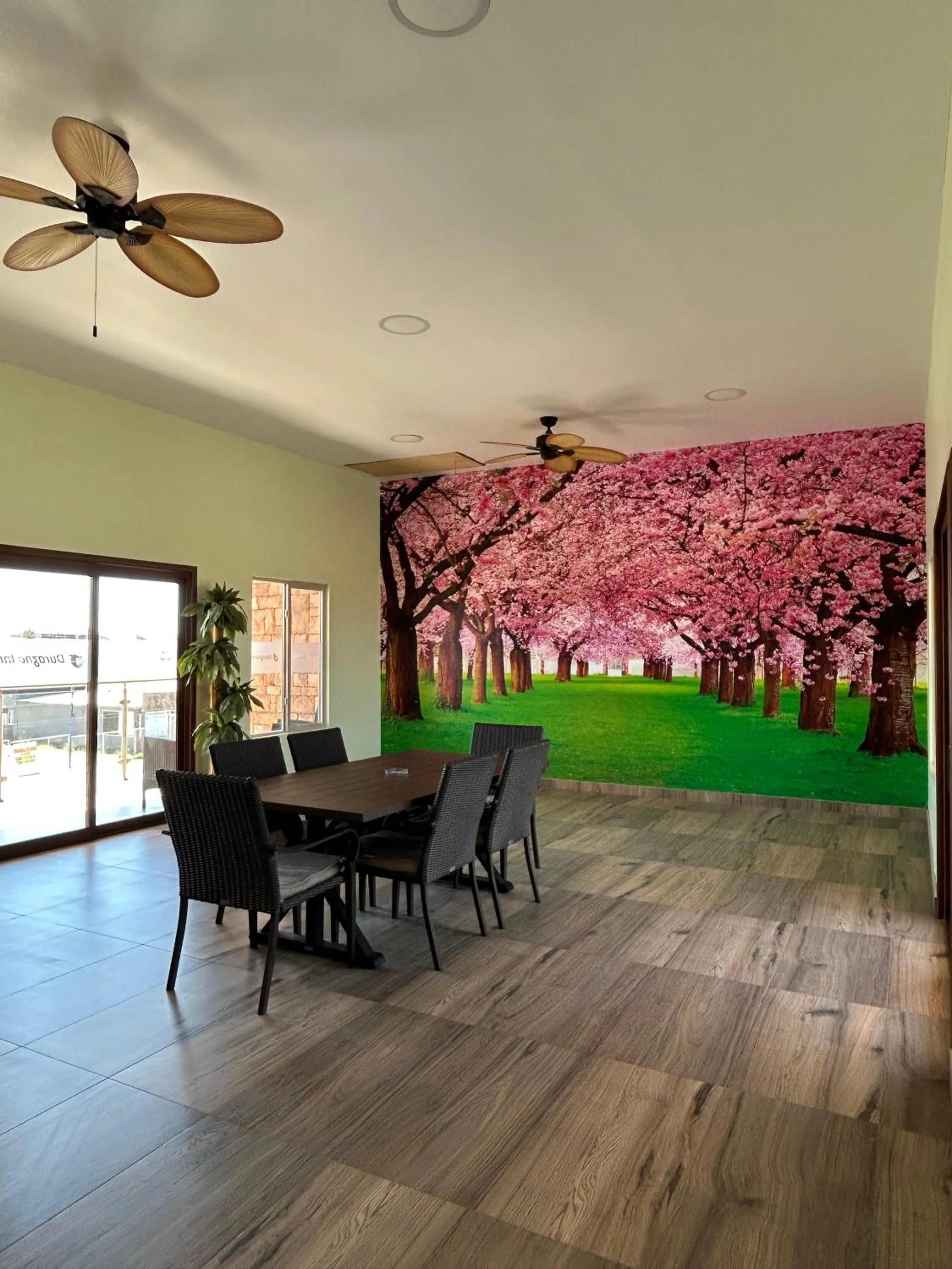 Seating area in DURAZNO INN