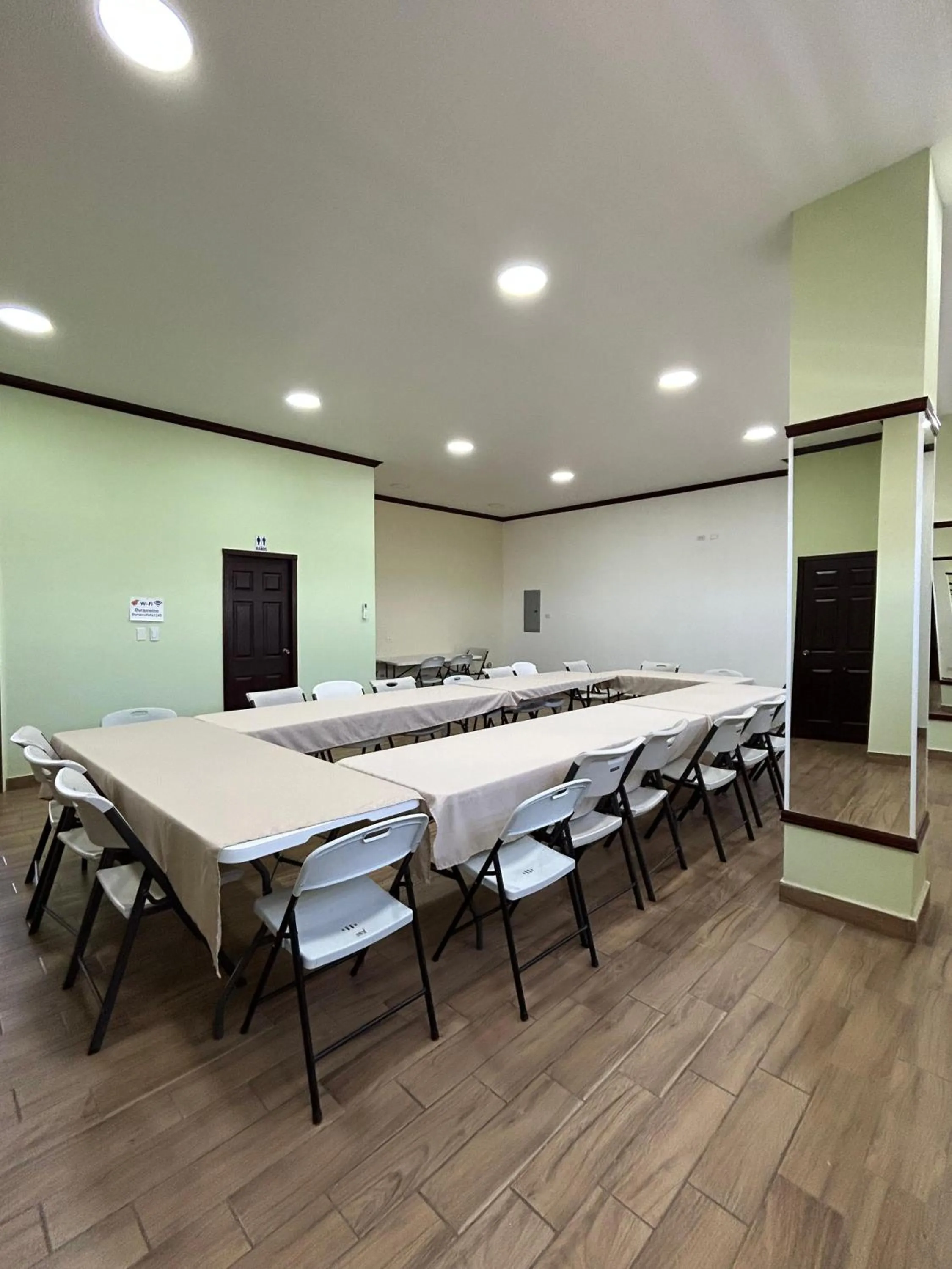 Meeting/conference room in DURAZNO INN