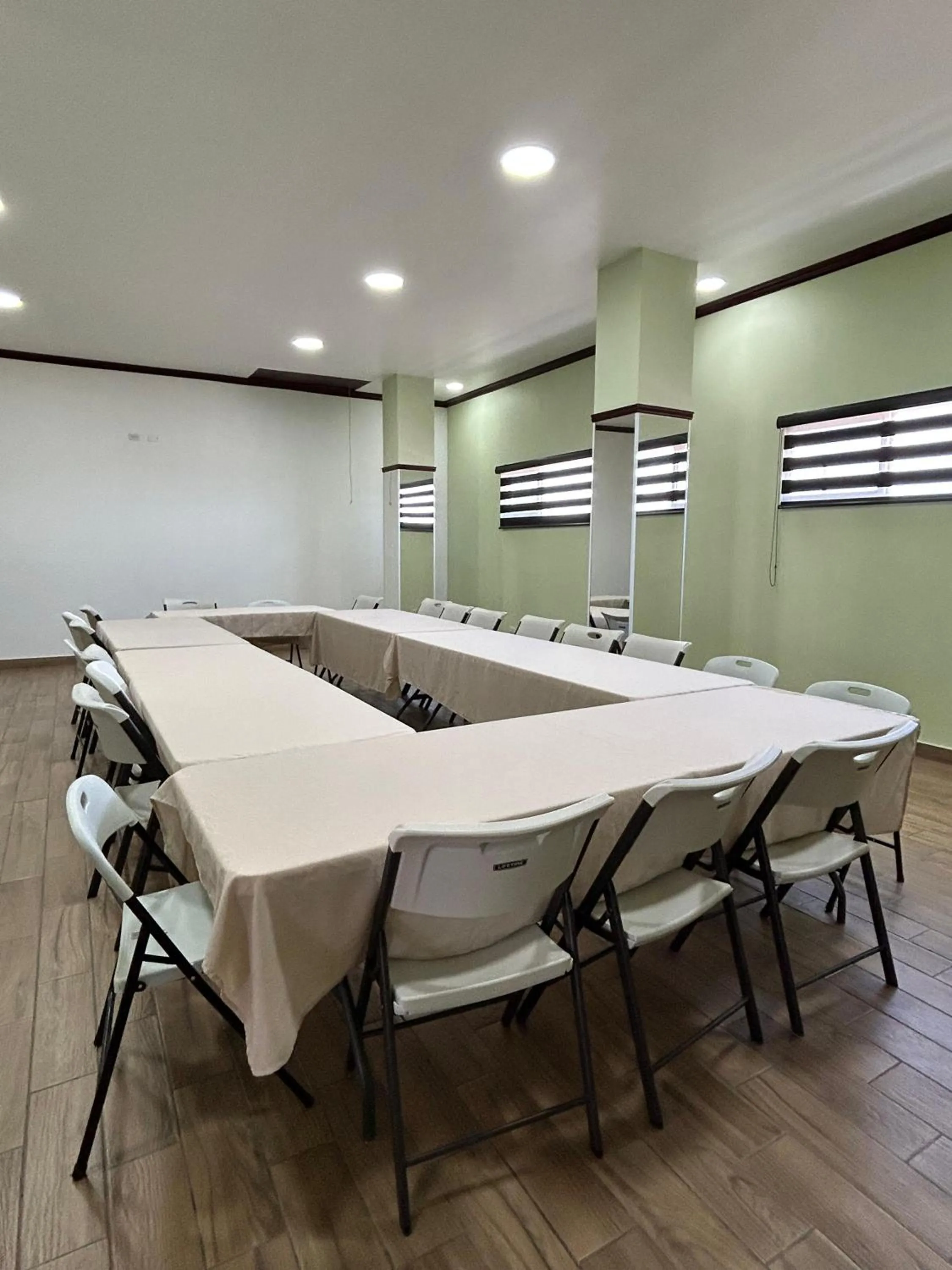 Meeting/conference room in DURAZNO INN