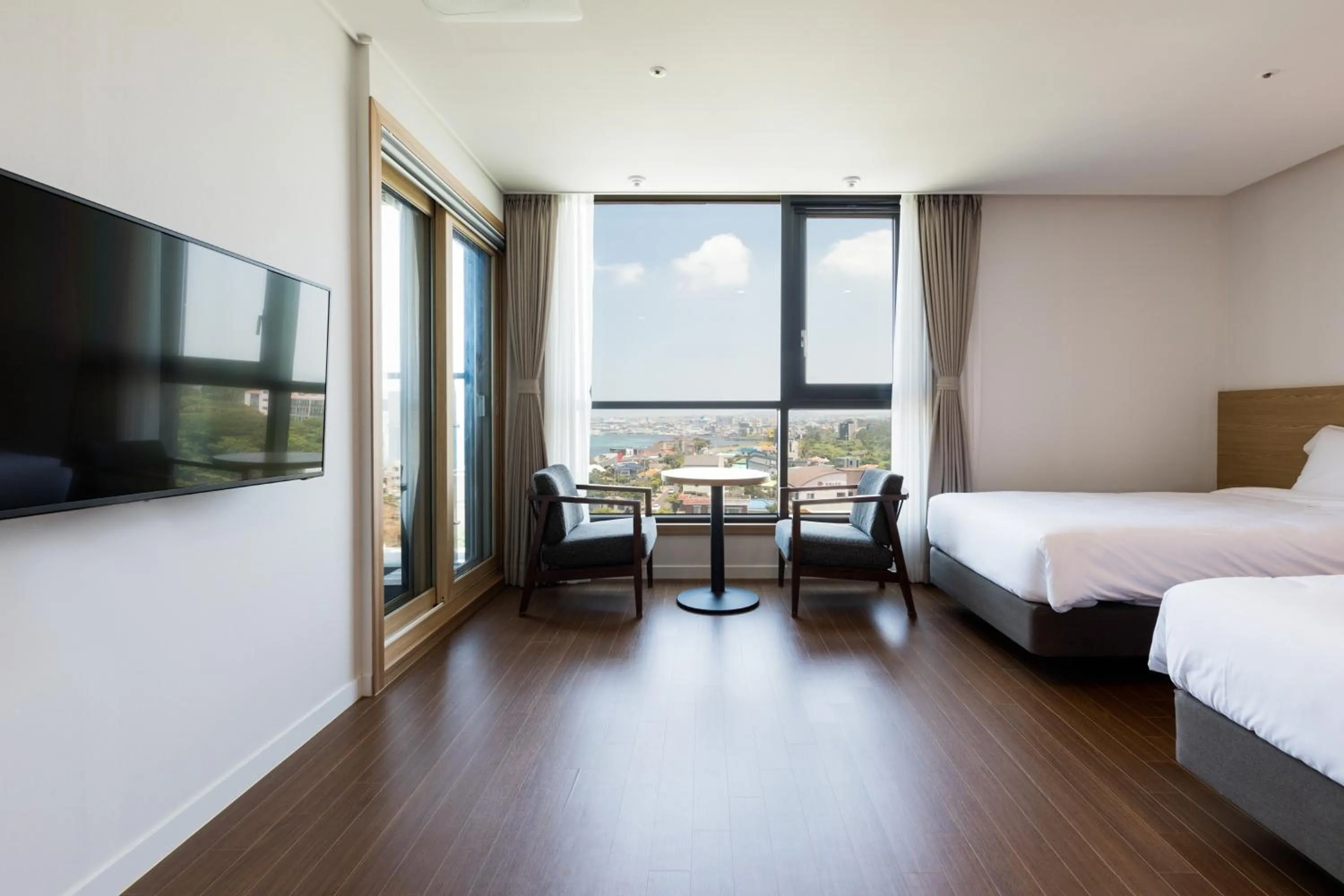 Area and facilities, Bed in Lemain Hotel