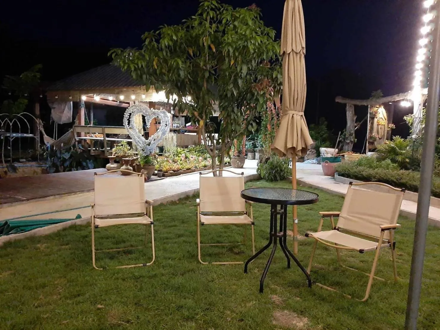 Restaurant/places to eat in Rapeepat Residential and Resort