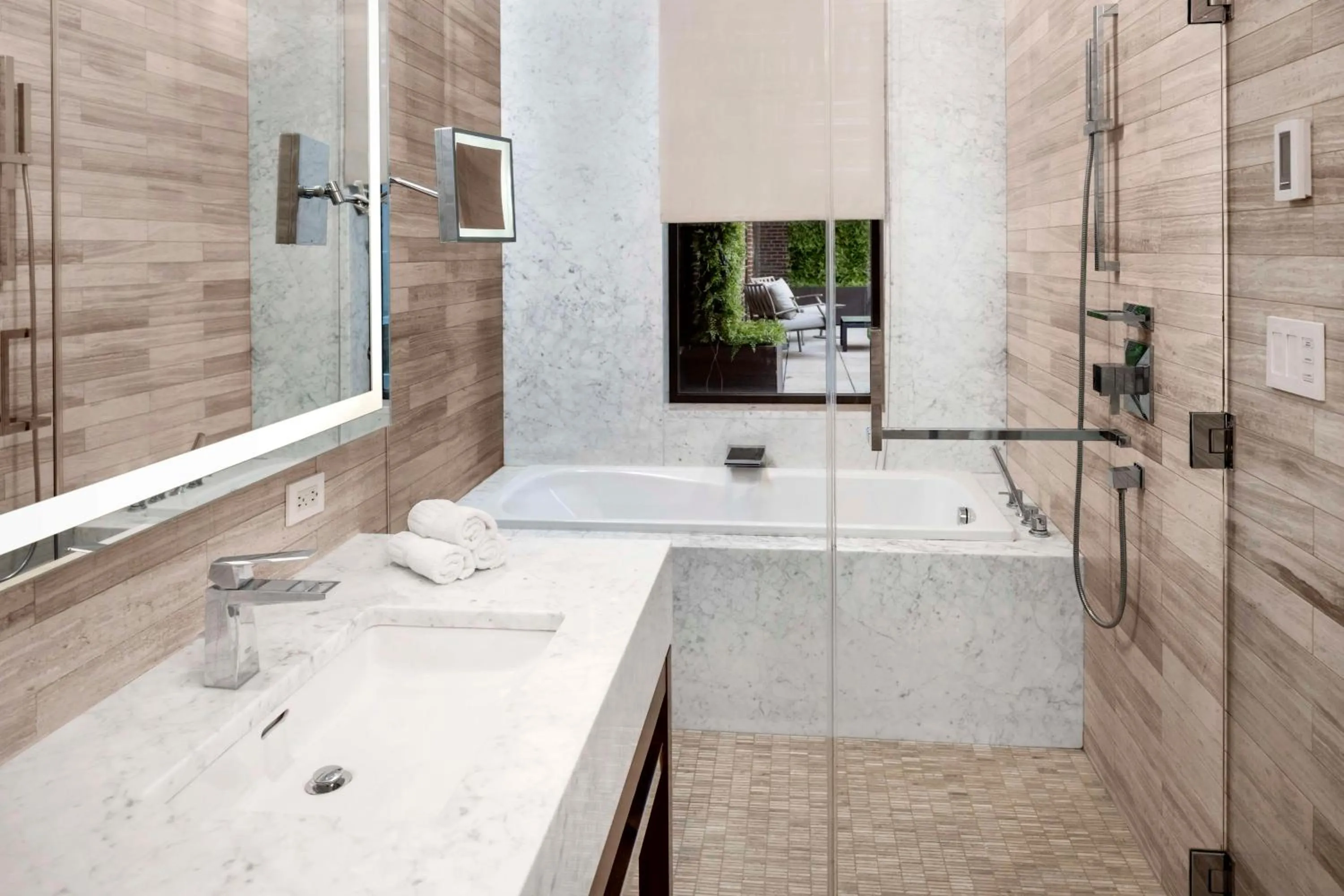 Shower in Hilton Club The Quin New York