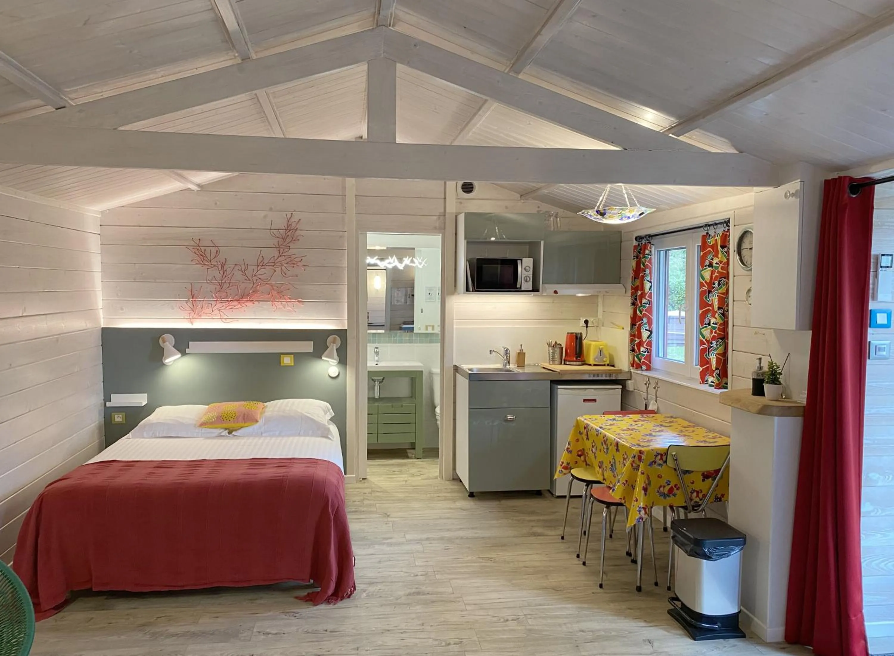 Bed in Le Cabanon de Chessy