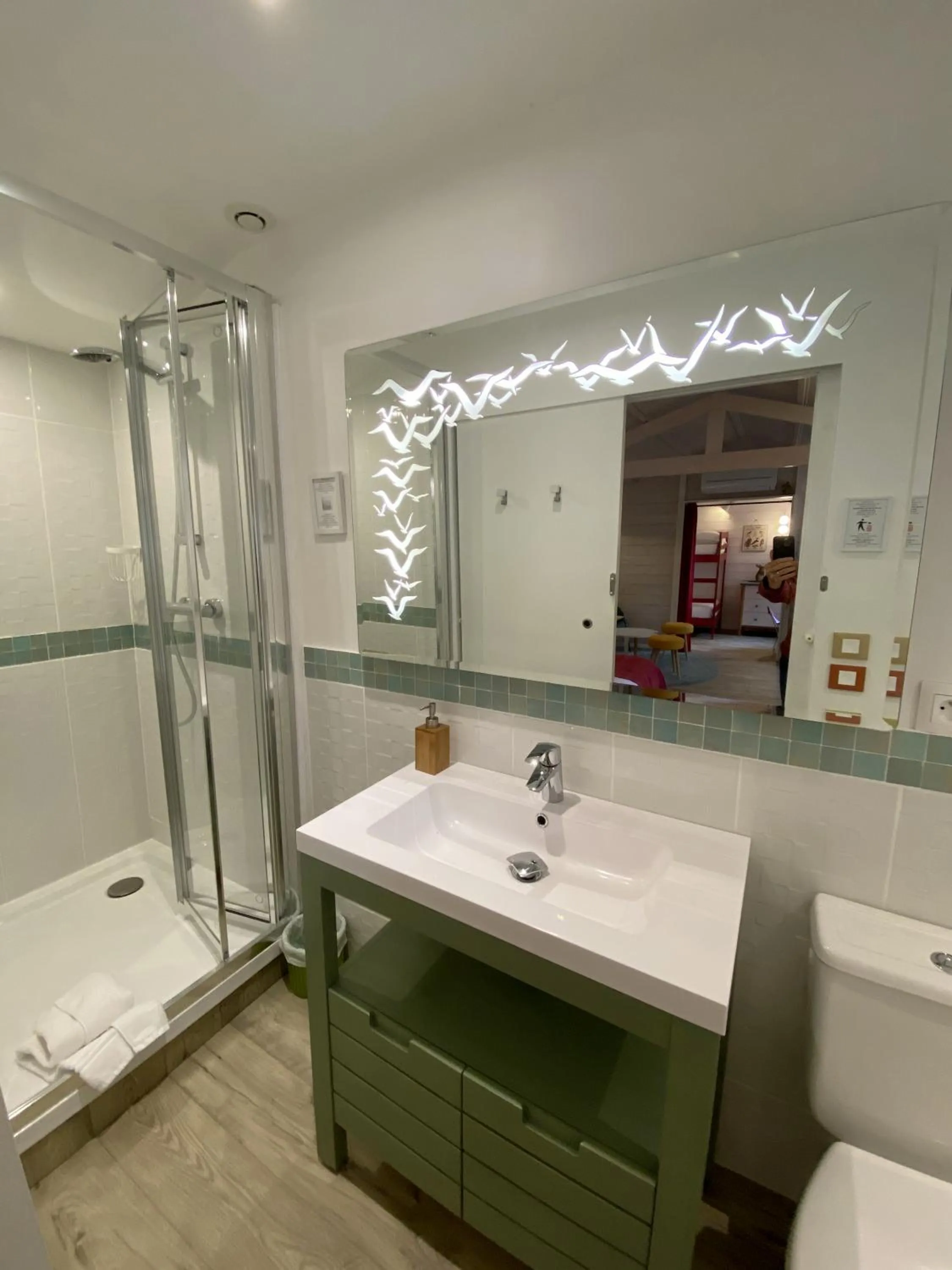 Shower in Le Cabanon de Chessy