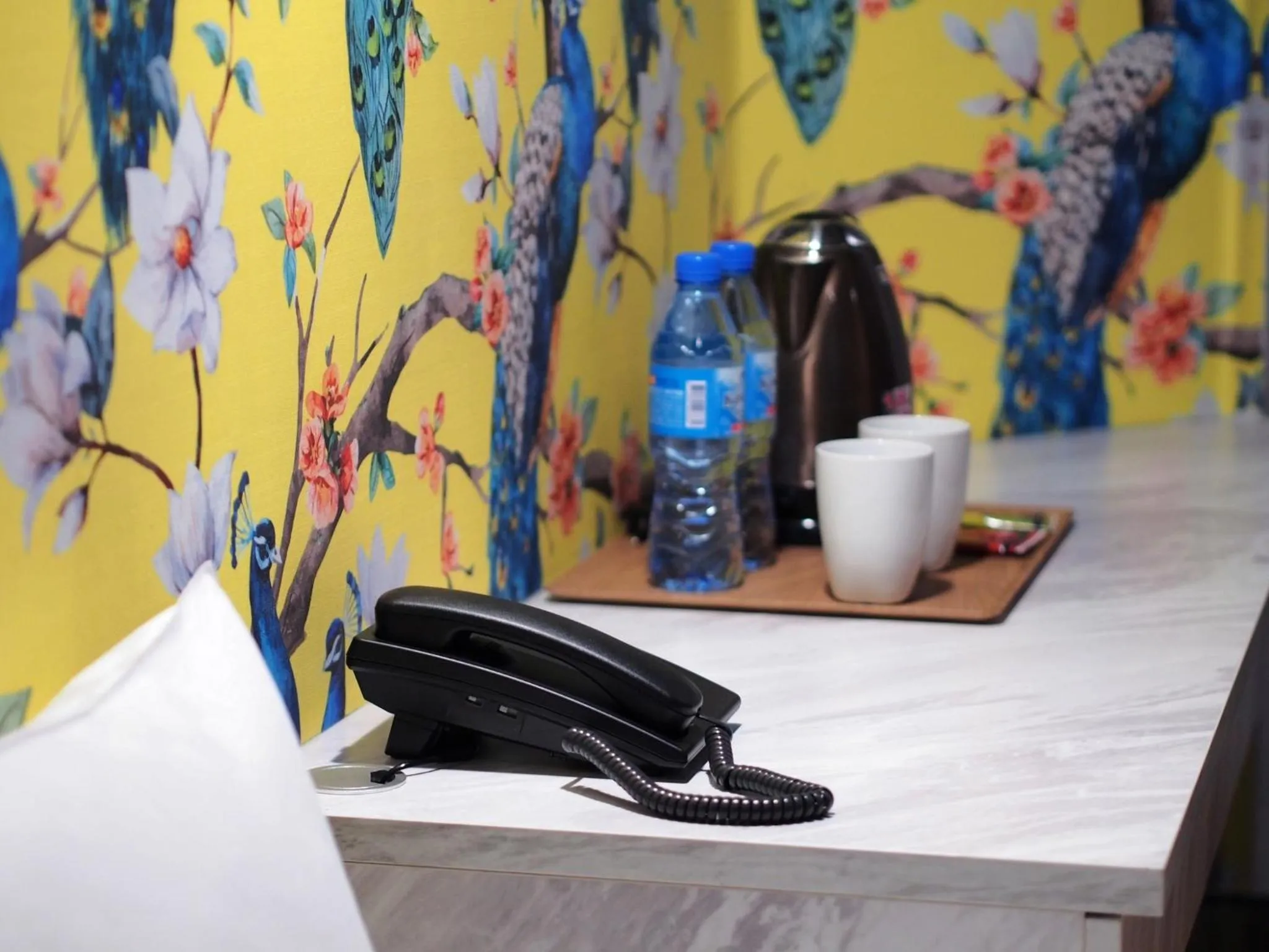 Coffee/tea facilities in Modern Inn