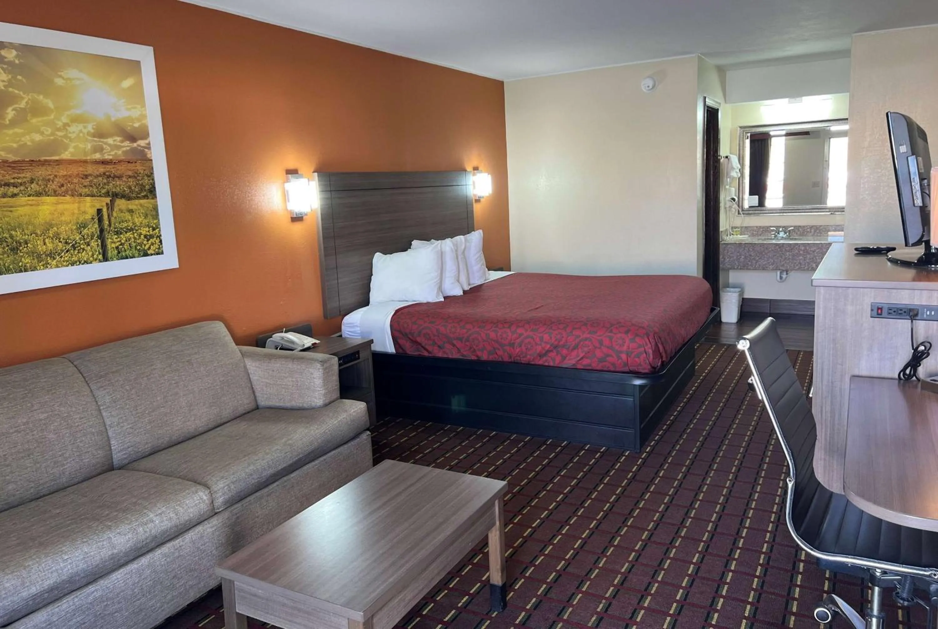 Photo of the whole room, Bed in Days Inn by Wyndham El Reno