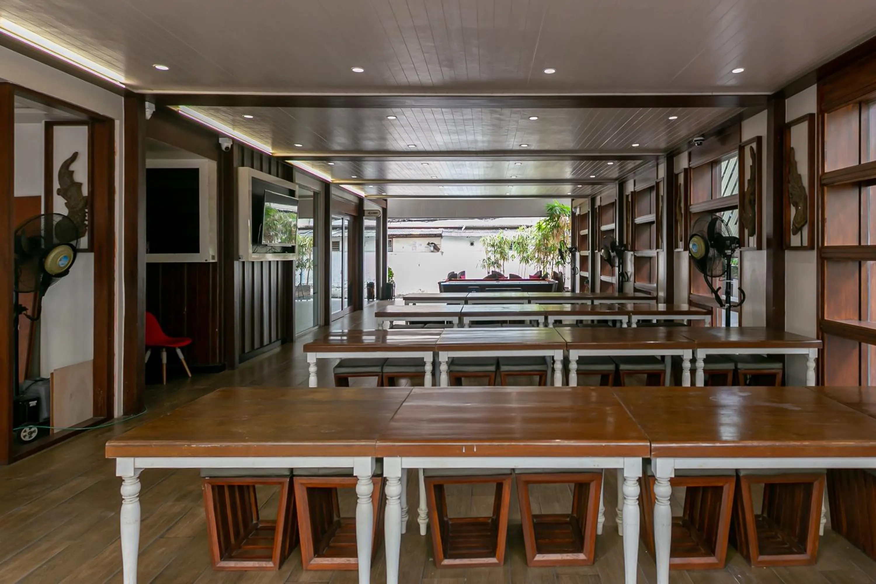 Dining area in A Sleep Bangkok Sathorn