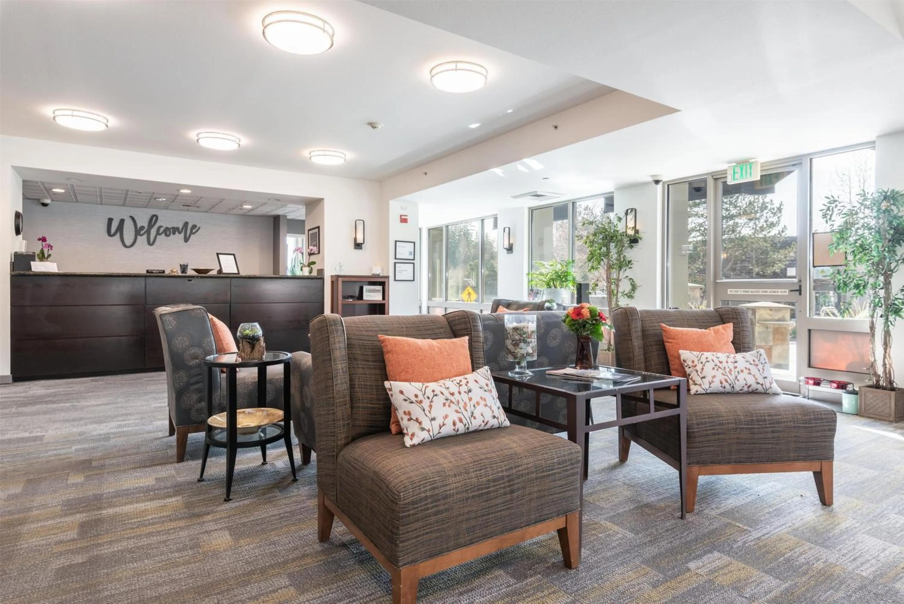 Lobby or reception in Marshall Suites Bainbridge Island, SureStay Collection by BW