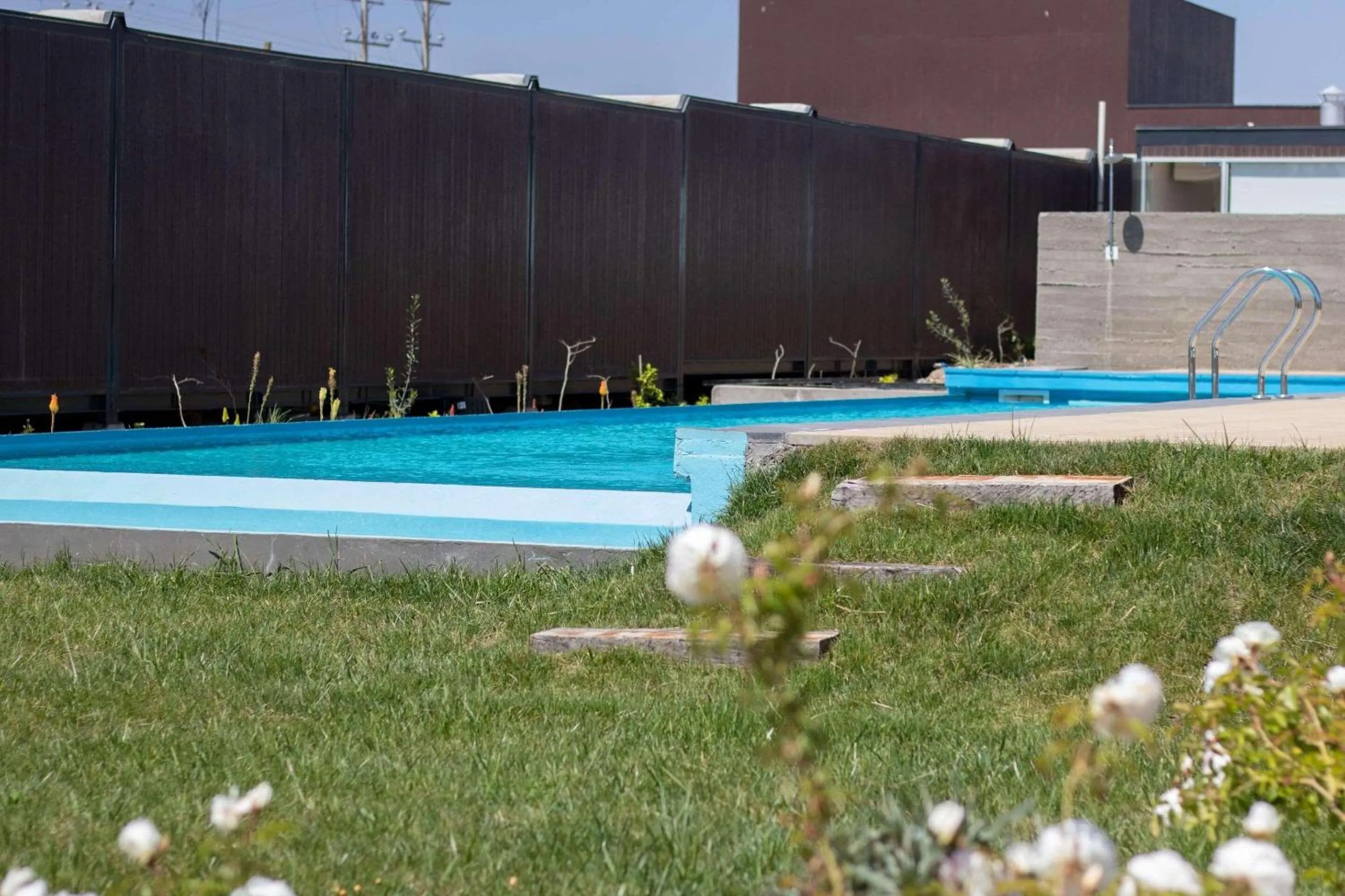 Swimming pool in Park Inn by Radisson Los Olivos de Vallenar
