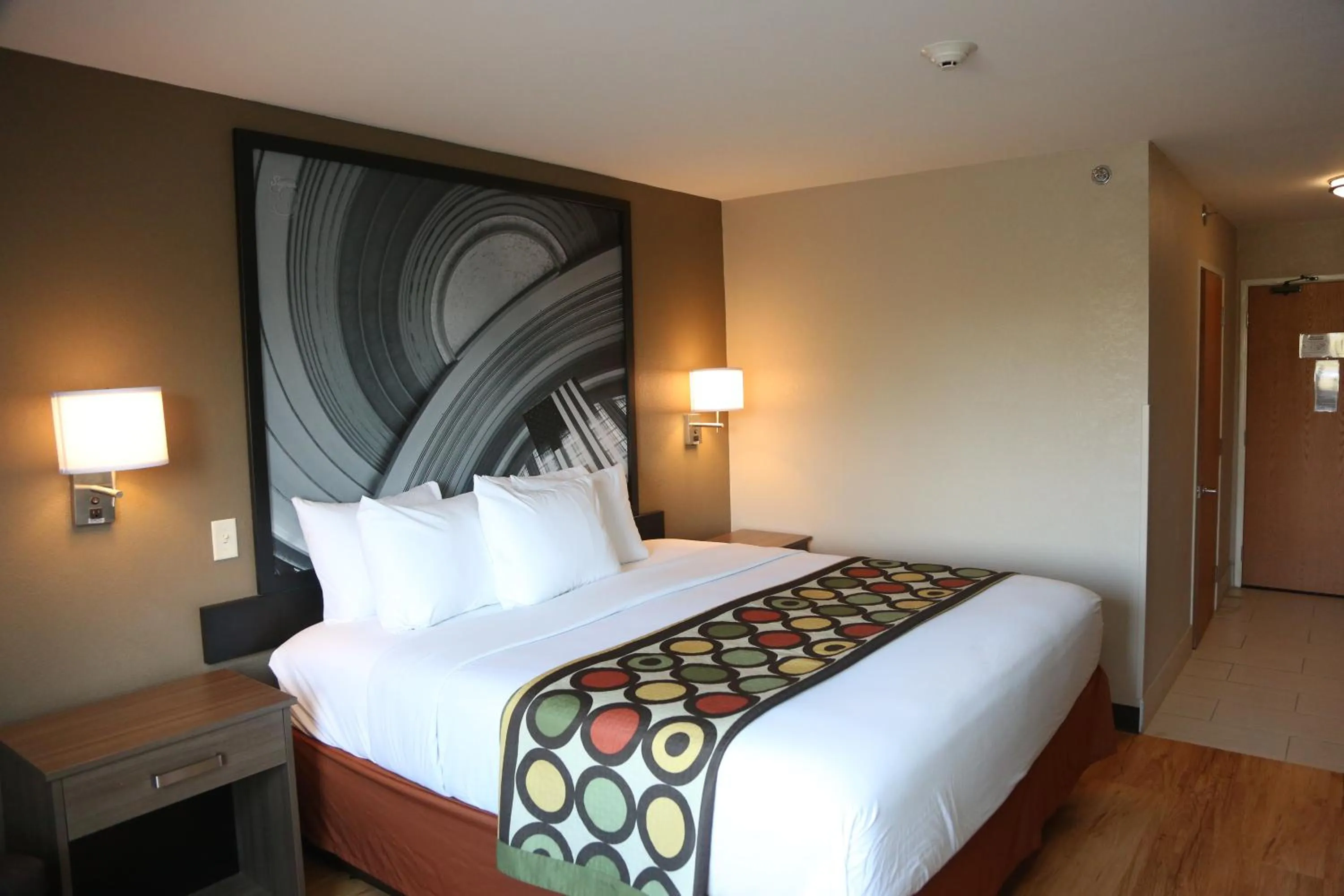Bed in Super 8 by Wyndham Portsmouth
