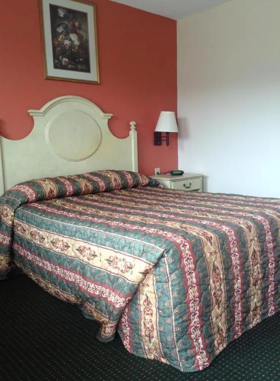 Bed in New Orleans Inn