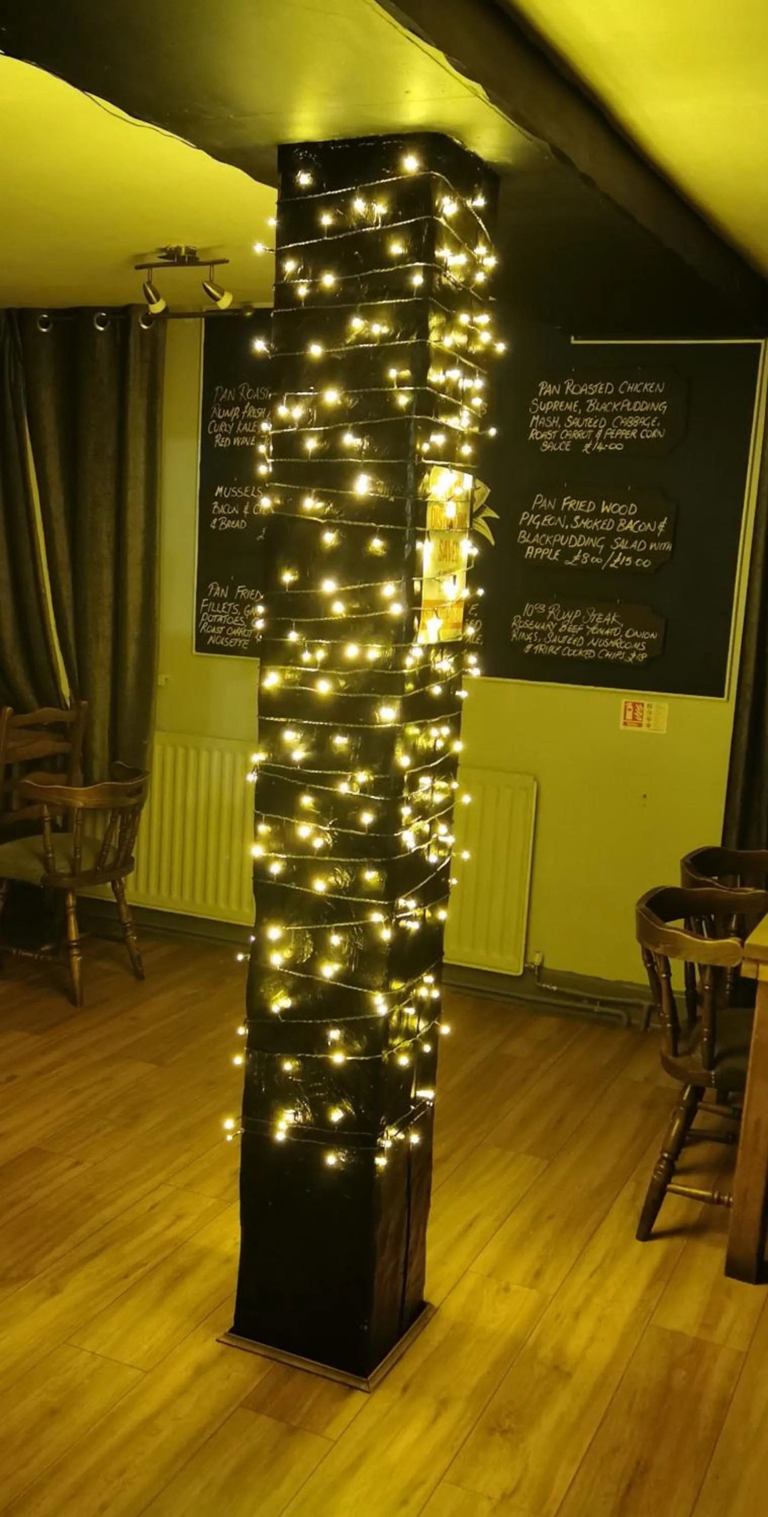 Lounge or bar in The Manor House Inn