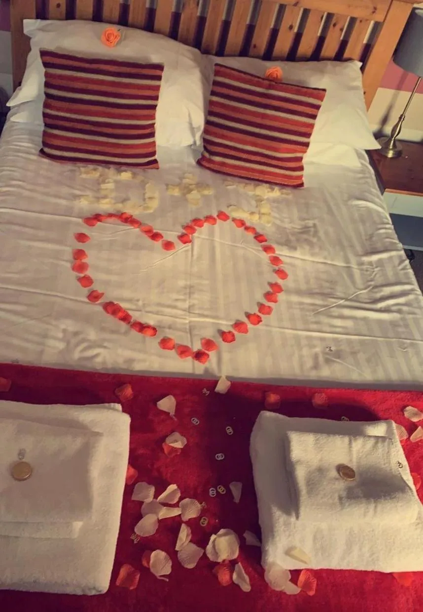 Bed in The Manor House Inn