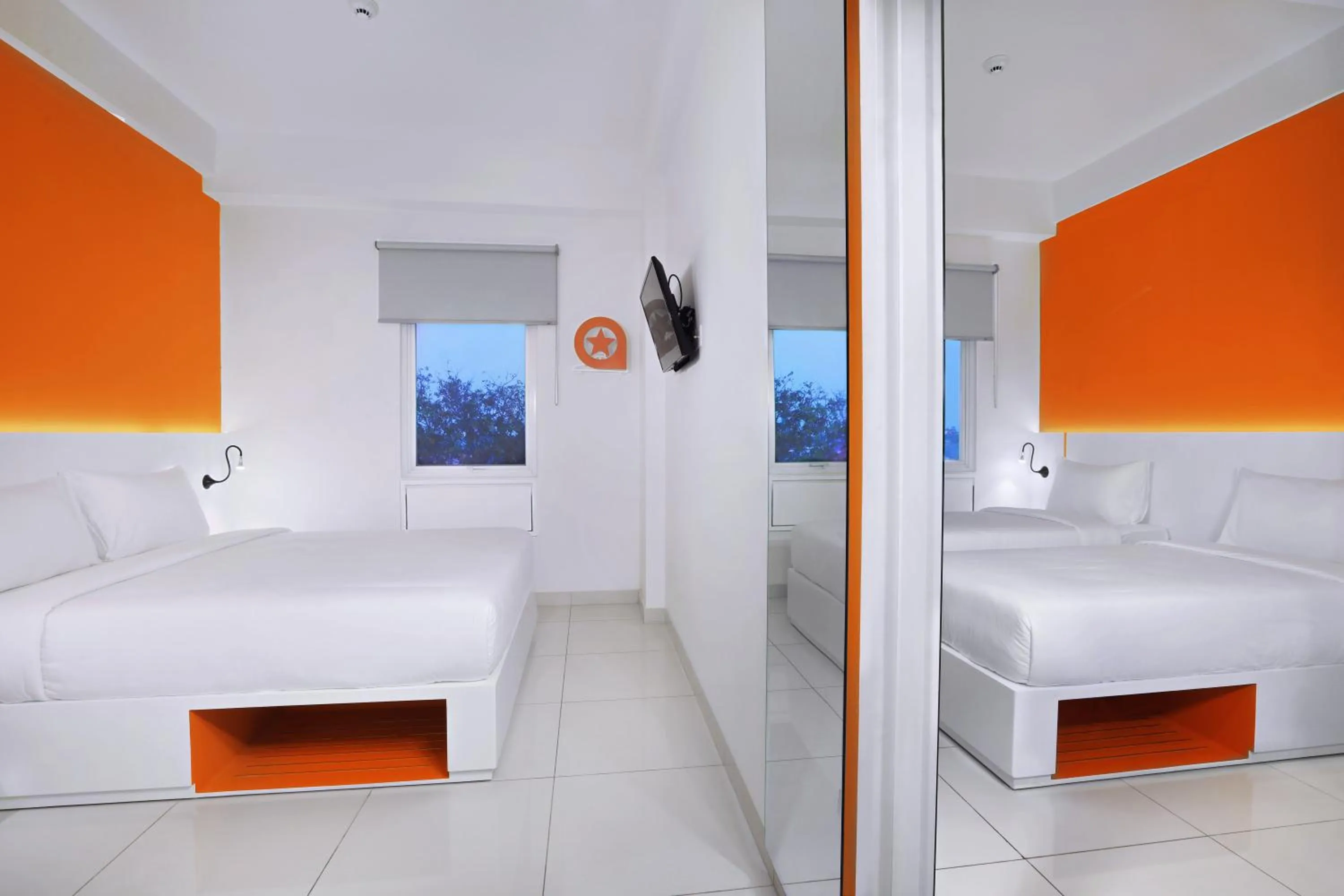 Bedroom, Bed in Starlet Hotel Jakarta Airport