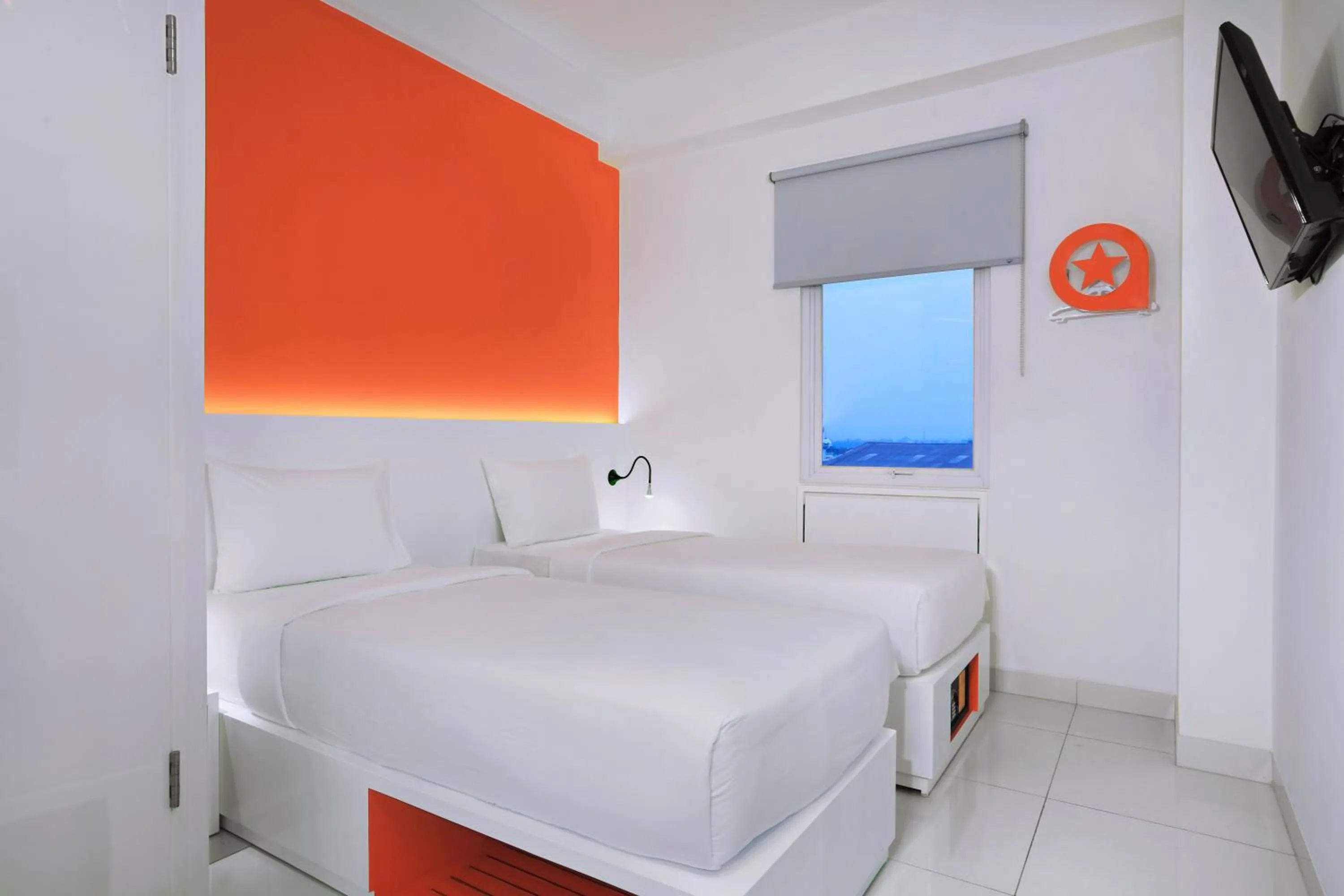 Bedroom, Bed in Starlet Hotel Jakarta Airport