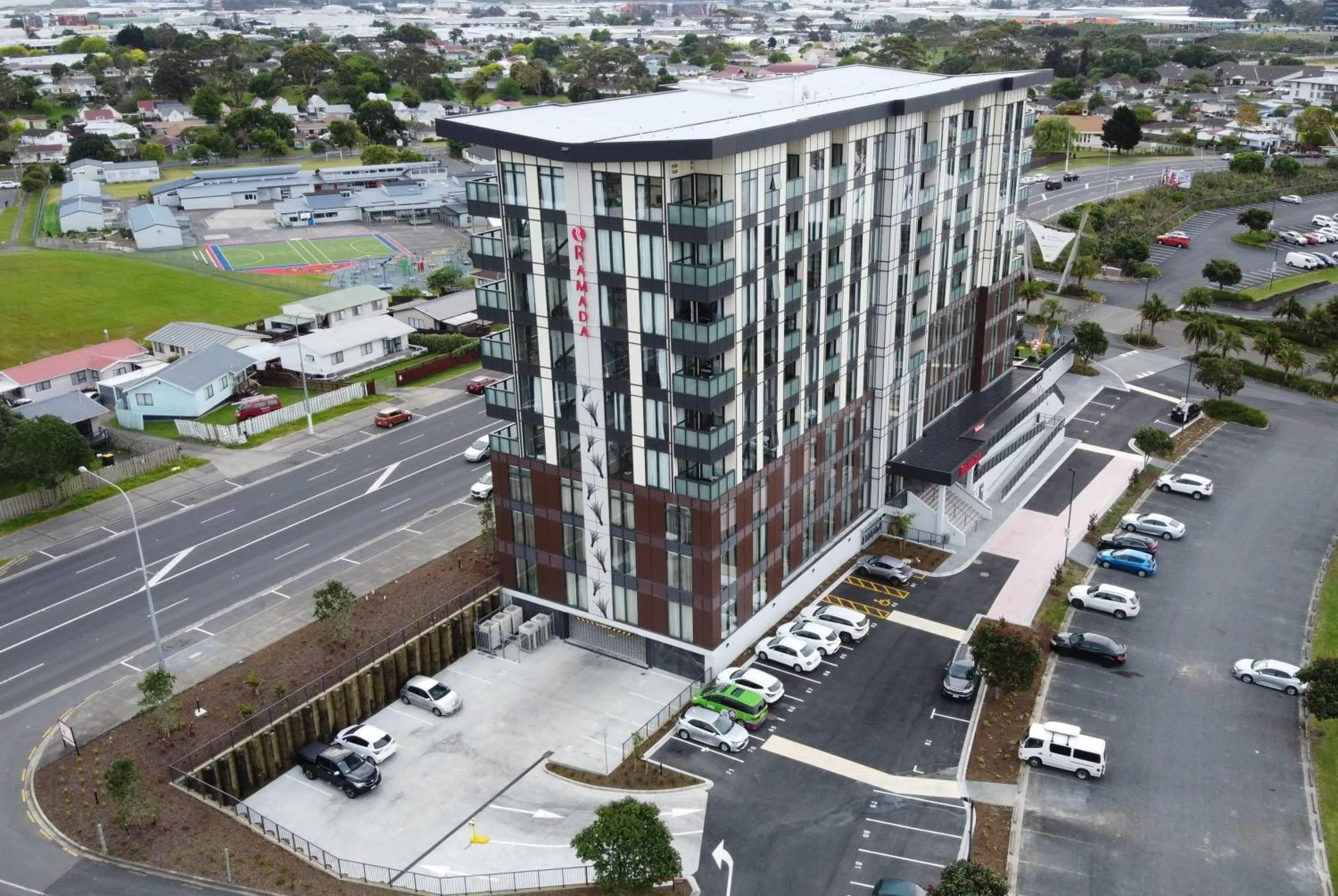 Property building in Ramada Suites by Wyndham Auckland Manukau Pacfic Centre