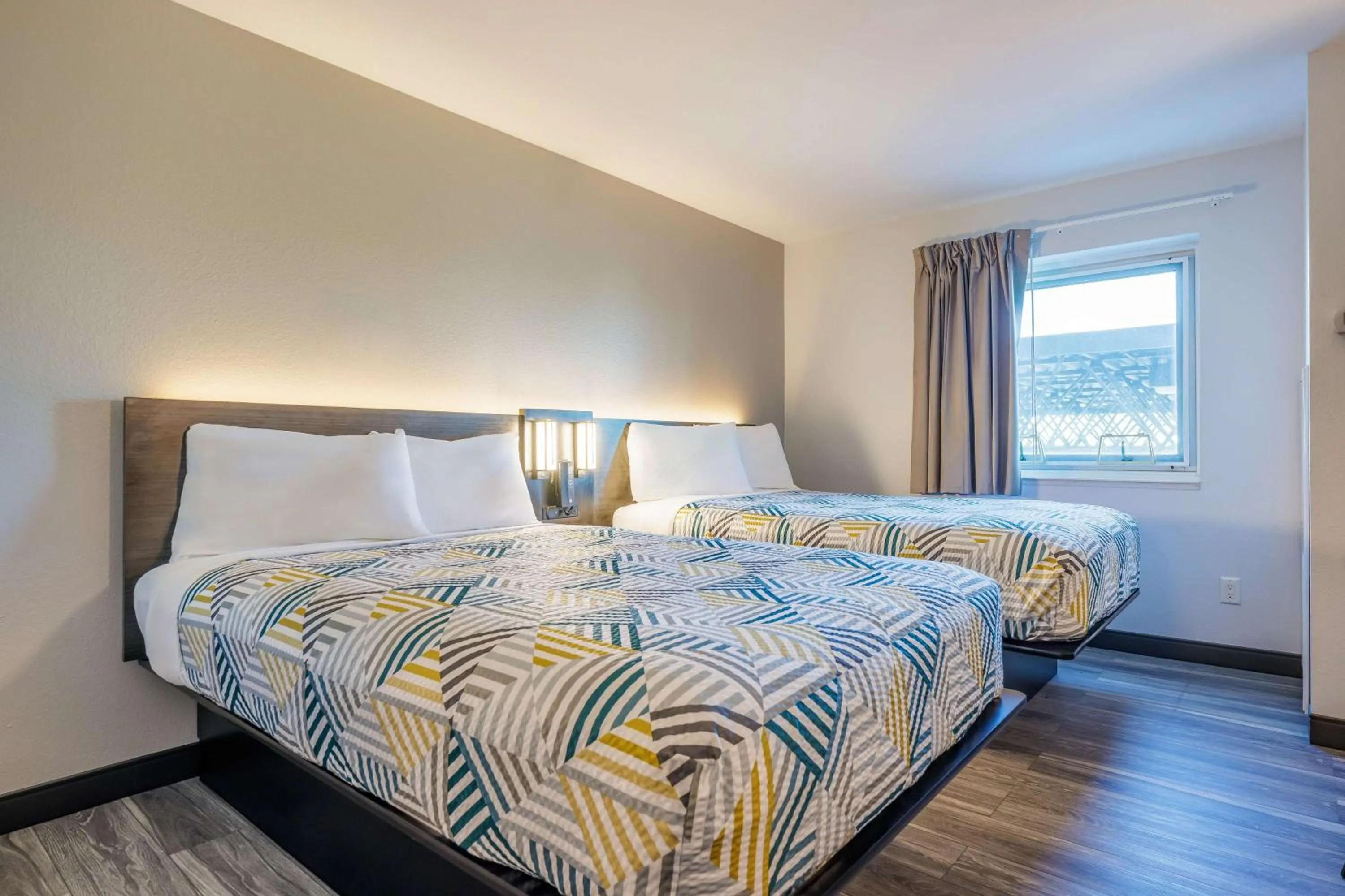 Bedroom in Motel 6-Grand Island, NE