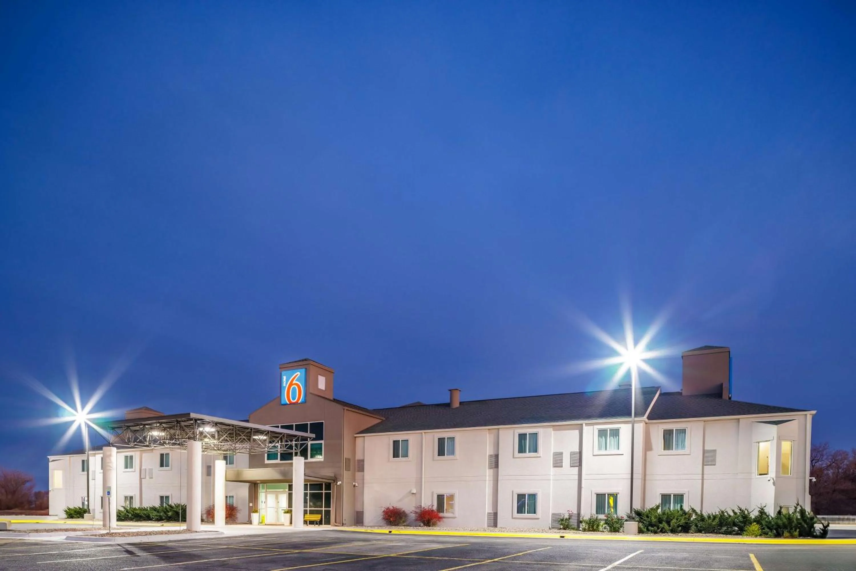 Property building in Motel 6-Grand Island, NE