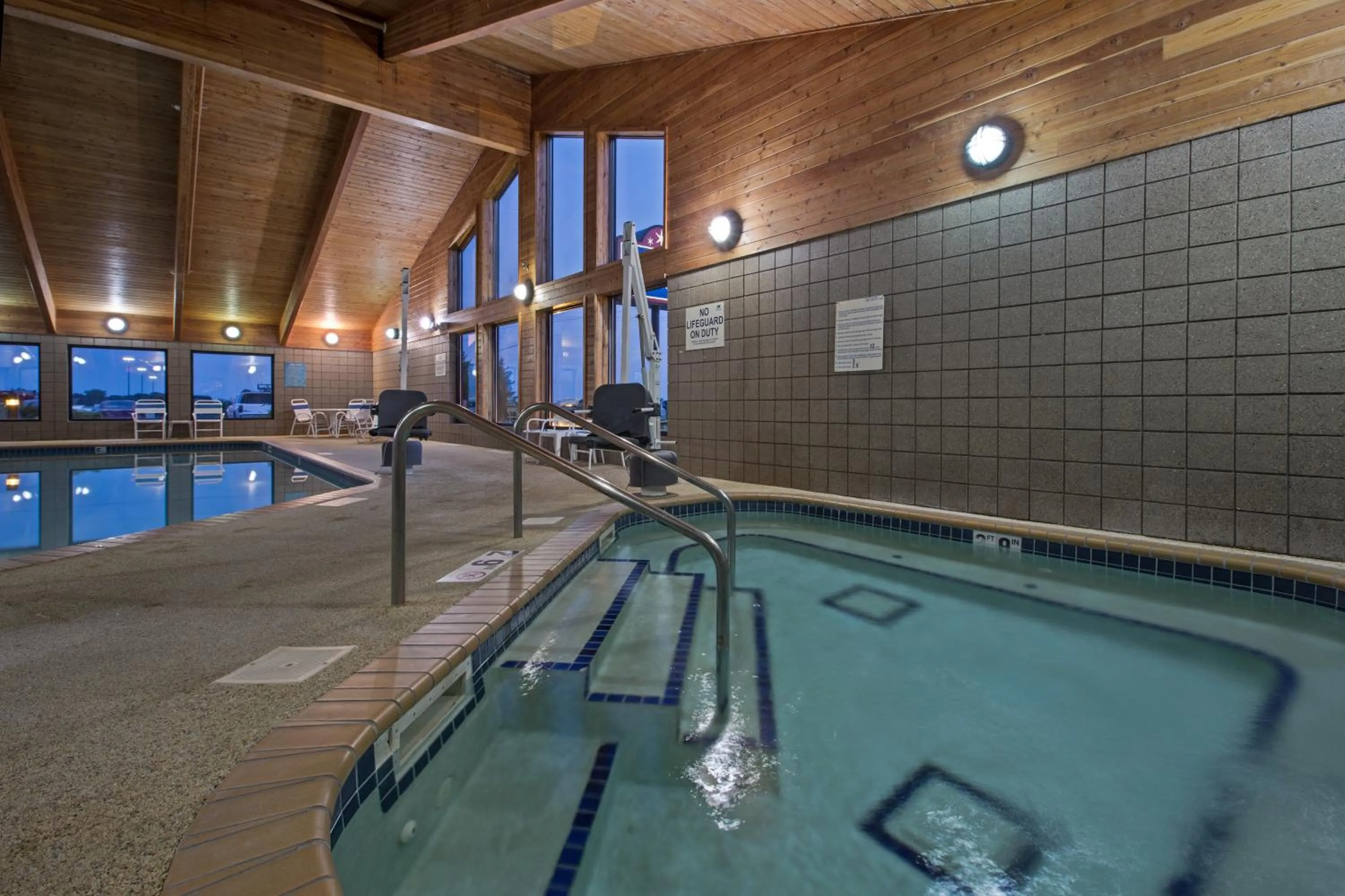 Hot Tub in AmericInn by Wyndham Iowa Falls