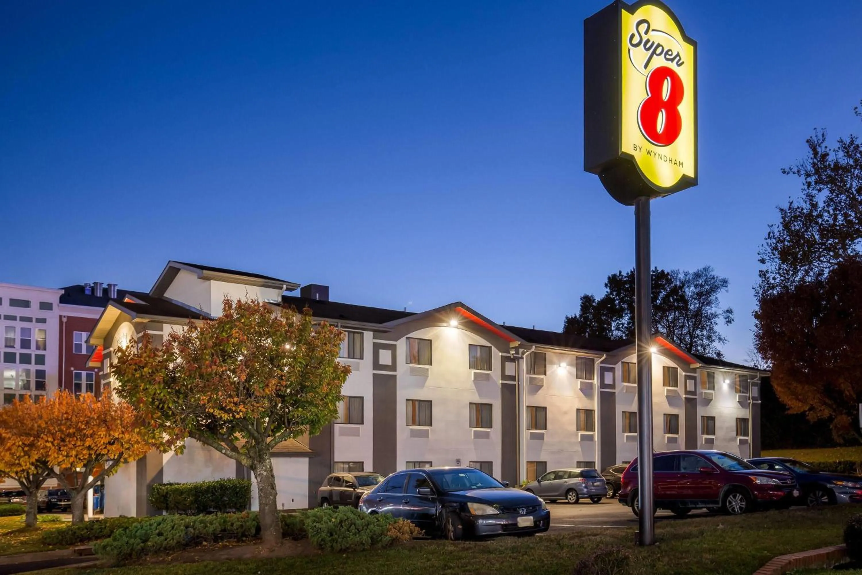 Property building in Super 8 by Wyndham College Park Wash DC Area