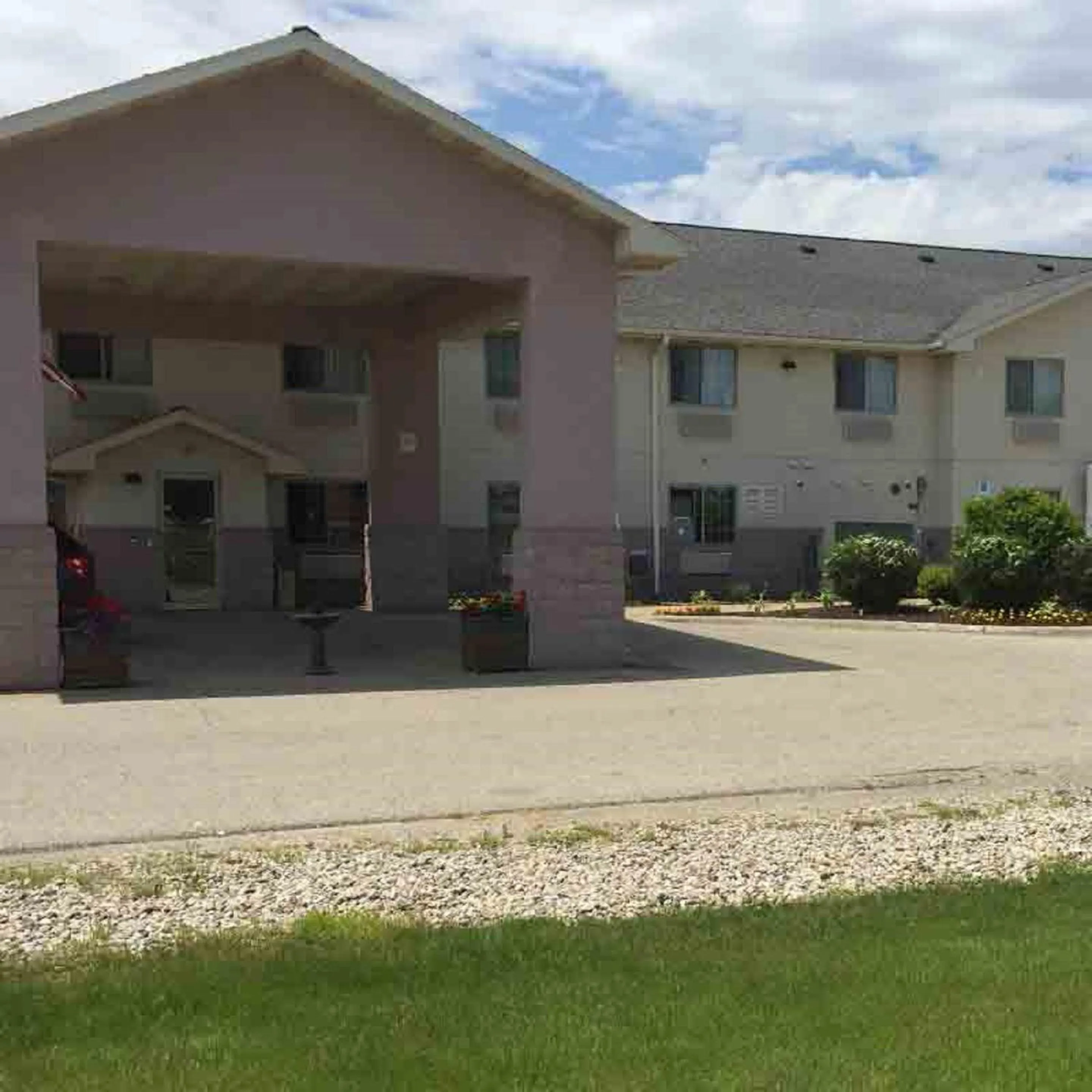 Property building in Osceola Grand Hotel