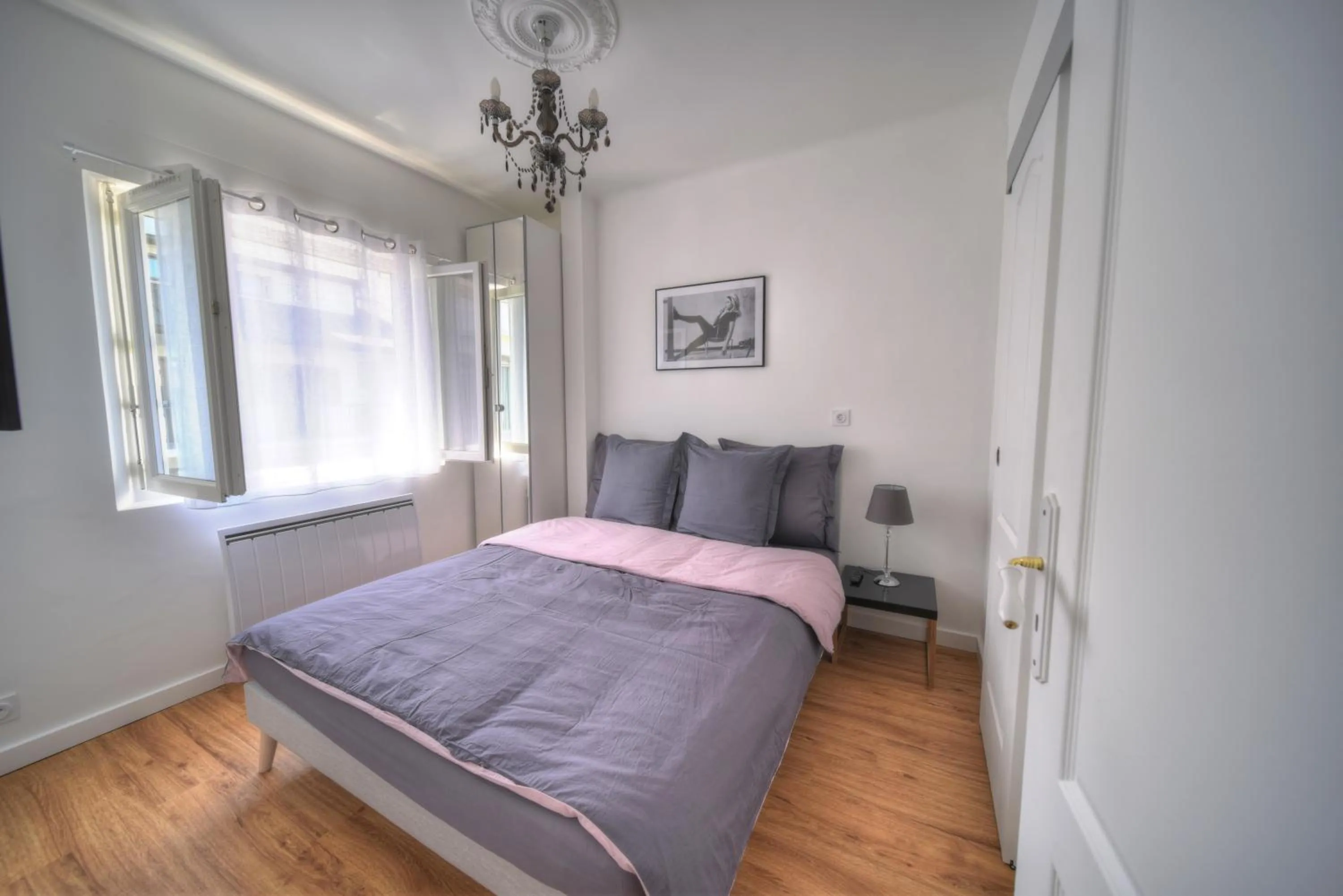 Bed in La petite Venise