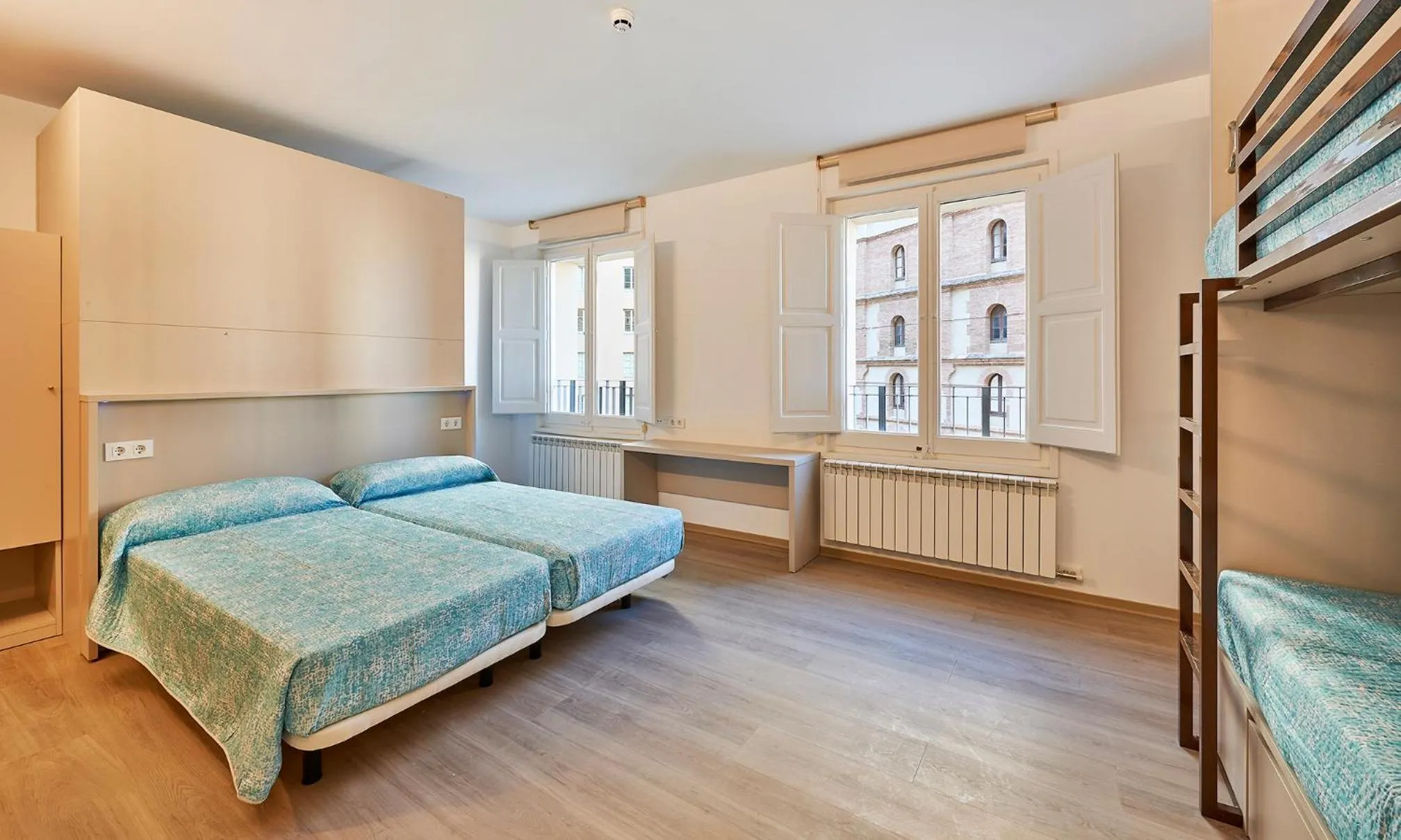 Bed in Alberg Abat Oliba