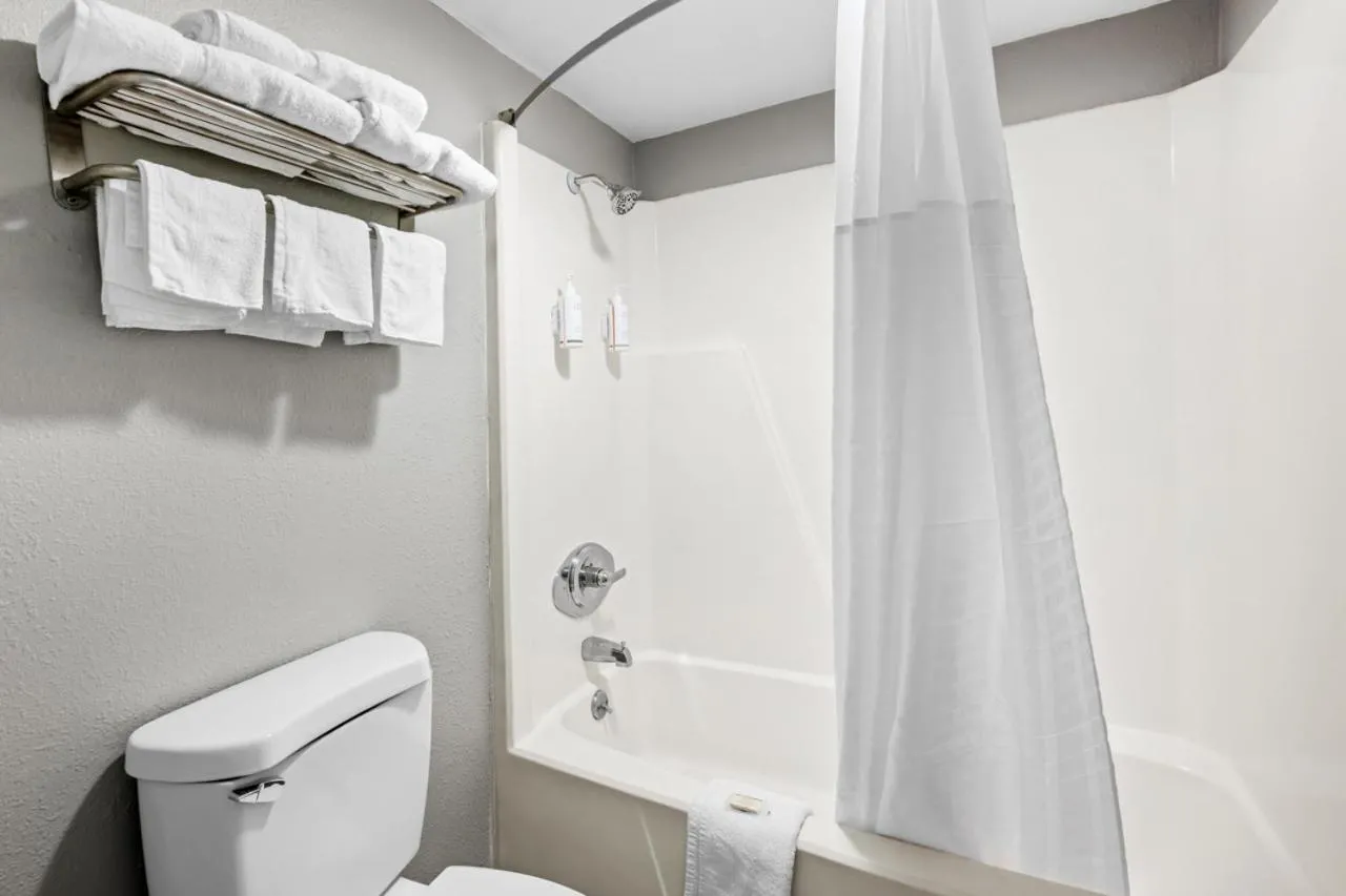 Shower in Super 8 by Wyndham Kingsport /I-81