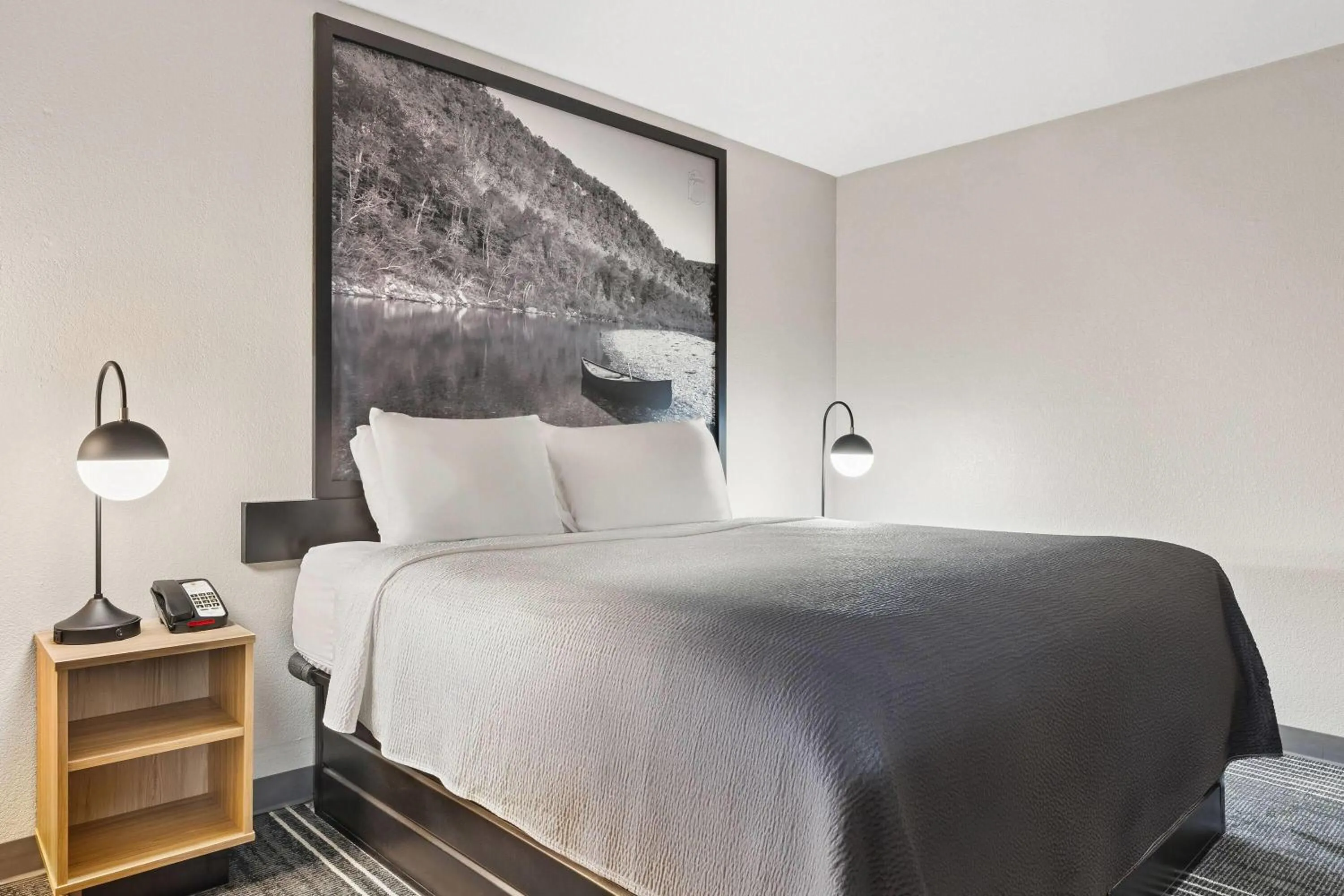 Bed in Super 8 by Wyndham Harrison AR