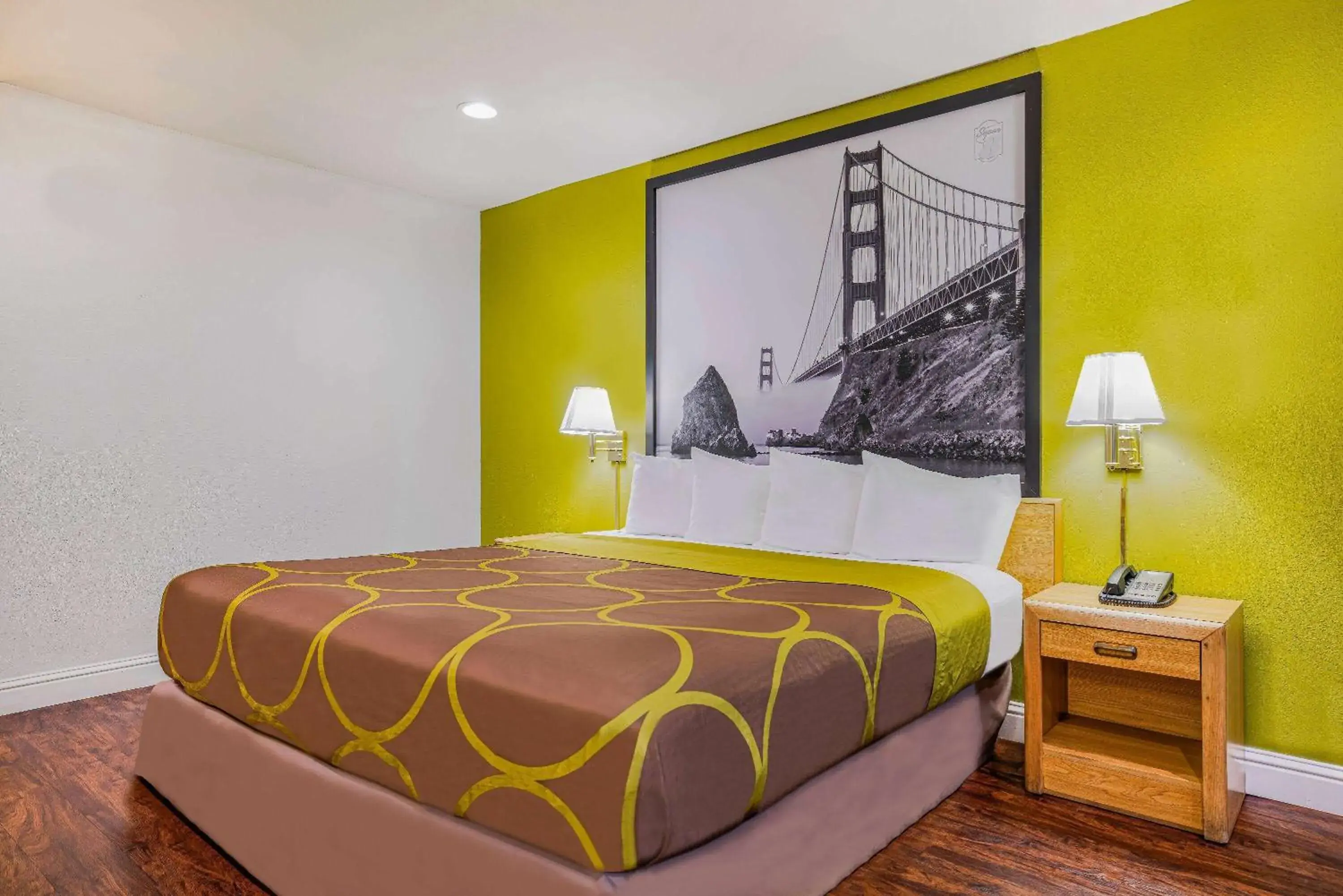 King Room - Mobility Access/Non-Smoking in Super 8 by Wyndham Auburn King Room - Mobility Access/Non-Smoking in Super 8 by Wyndham Auburn