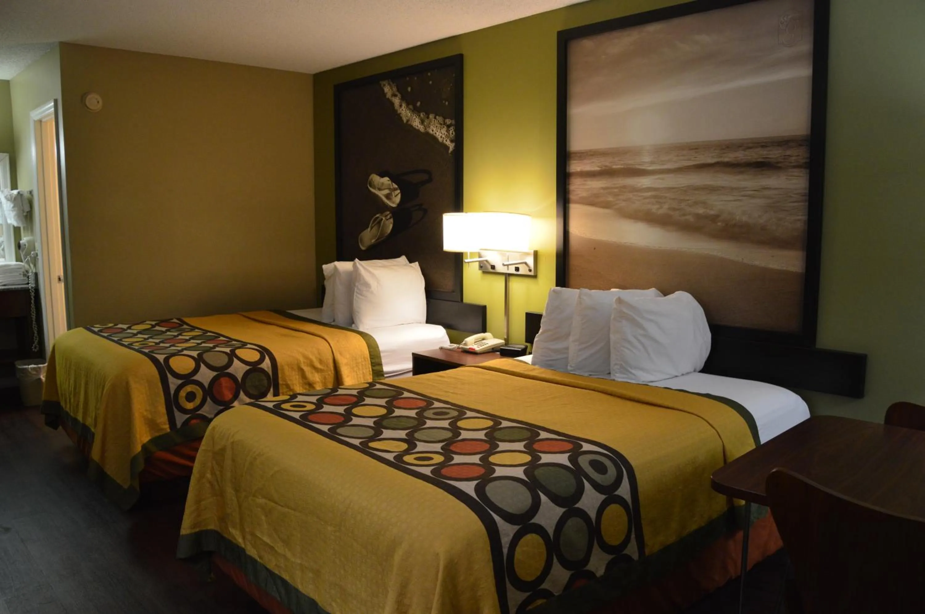 Bed in Super 8 by Wyndham Monticello