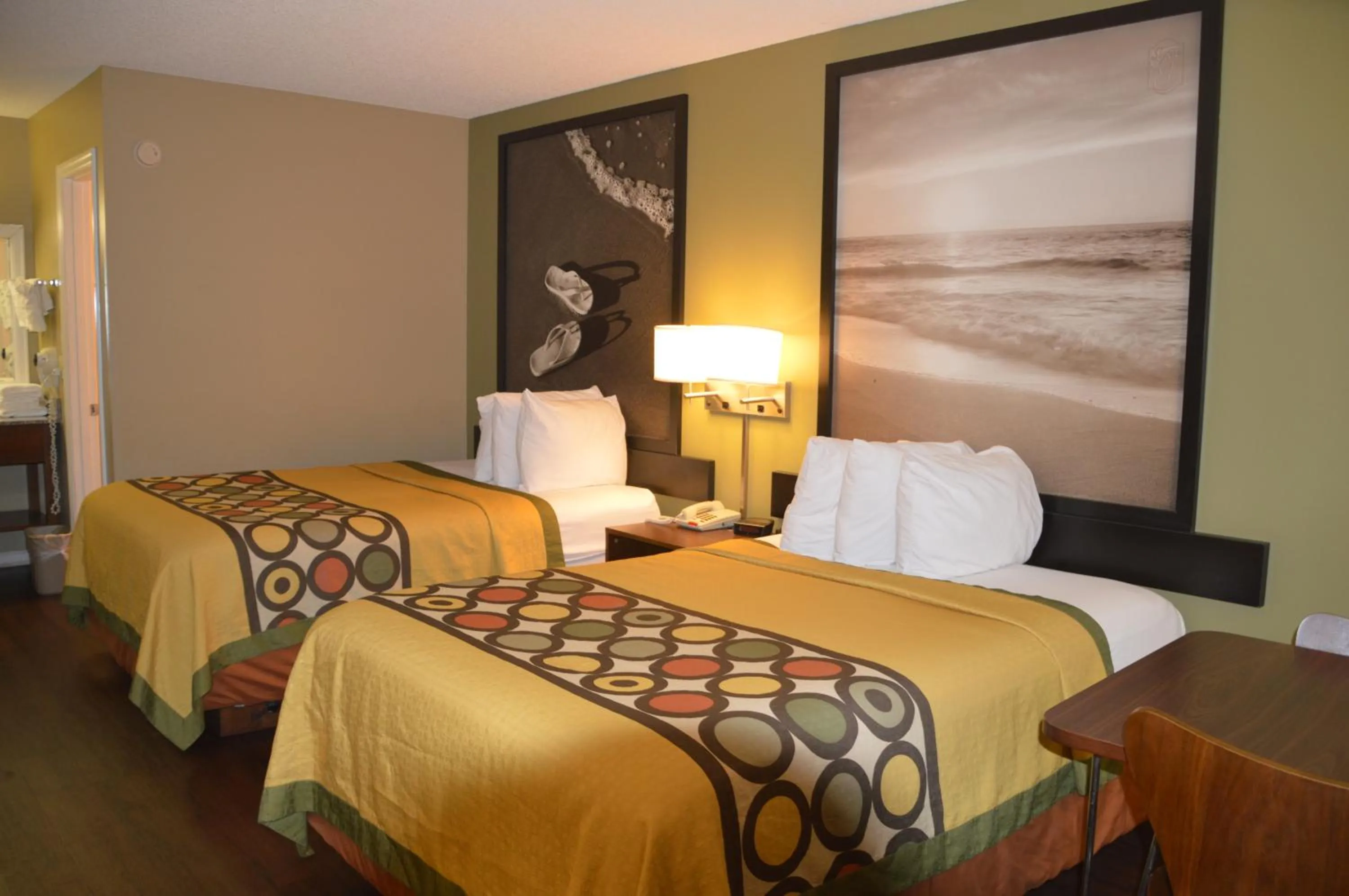 Bed in Super 8 by Wyndham Monticello