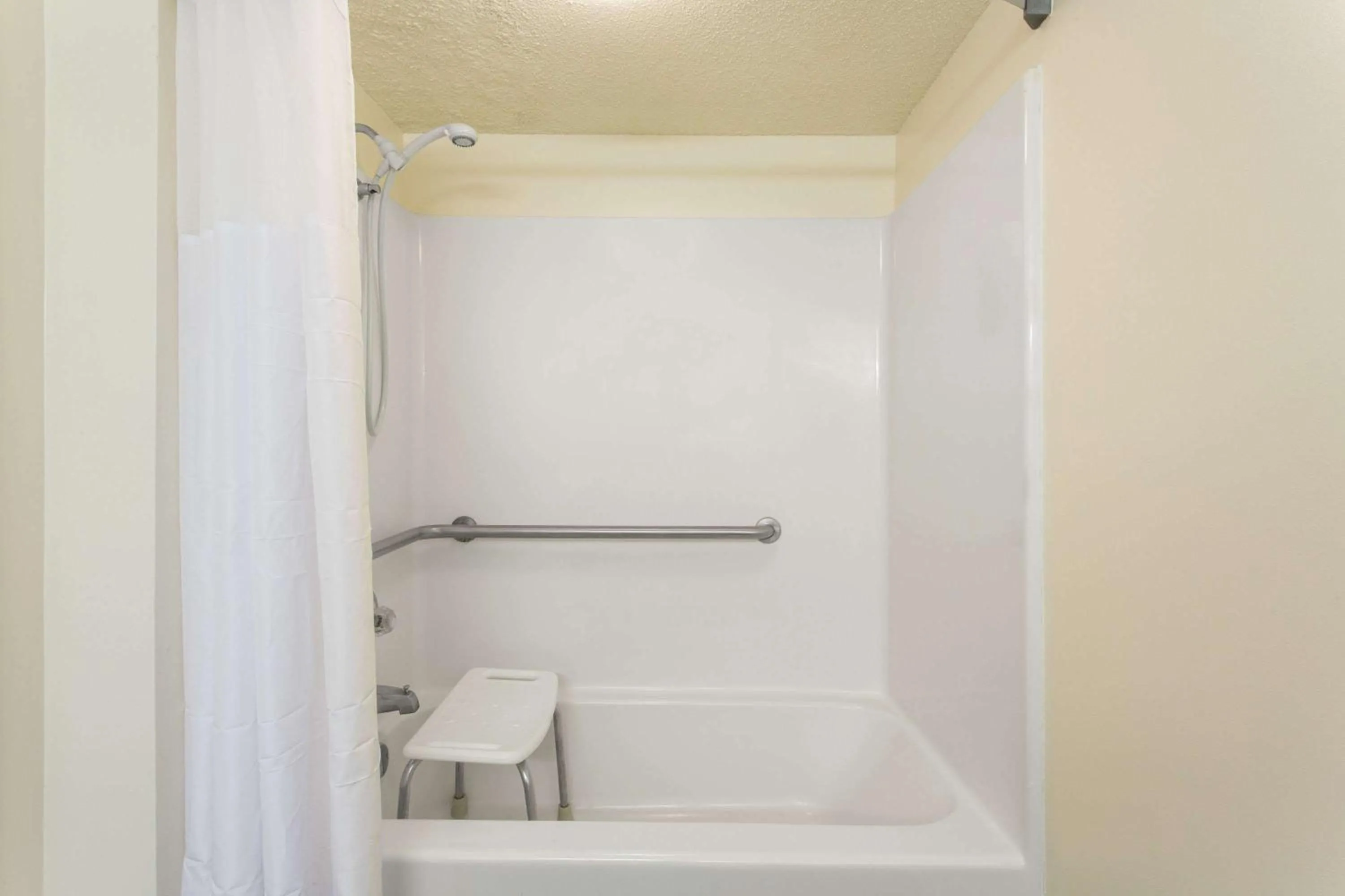 On site in Super 8 by Wyndham Monticello