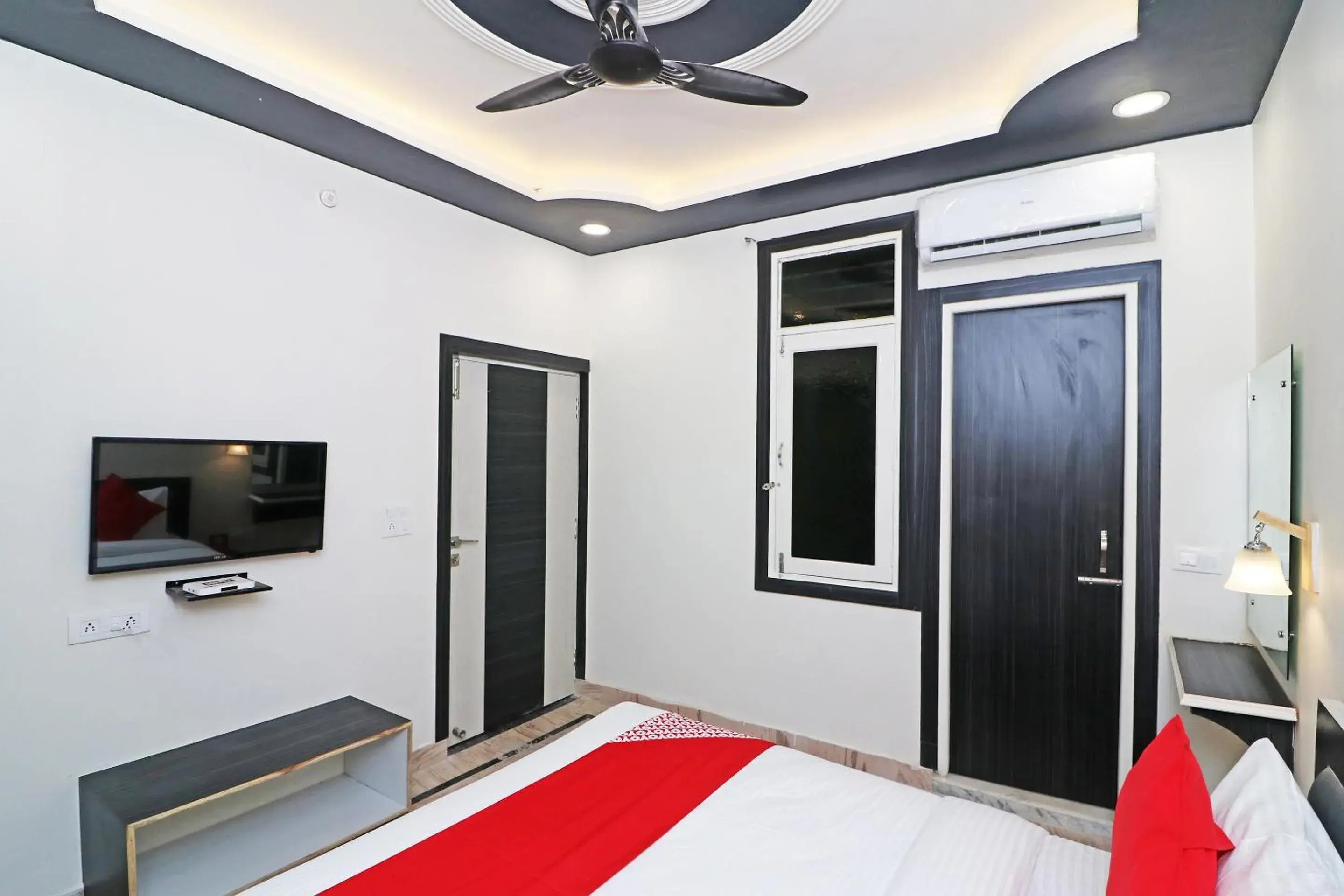 HOTEL O 03 TOWN HOUSE Shaheed Captain Shubham Gupta metro station HOTEL O 03 TOWN HOUSE Shaheed Captain Shubham Gupta metro station