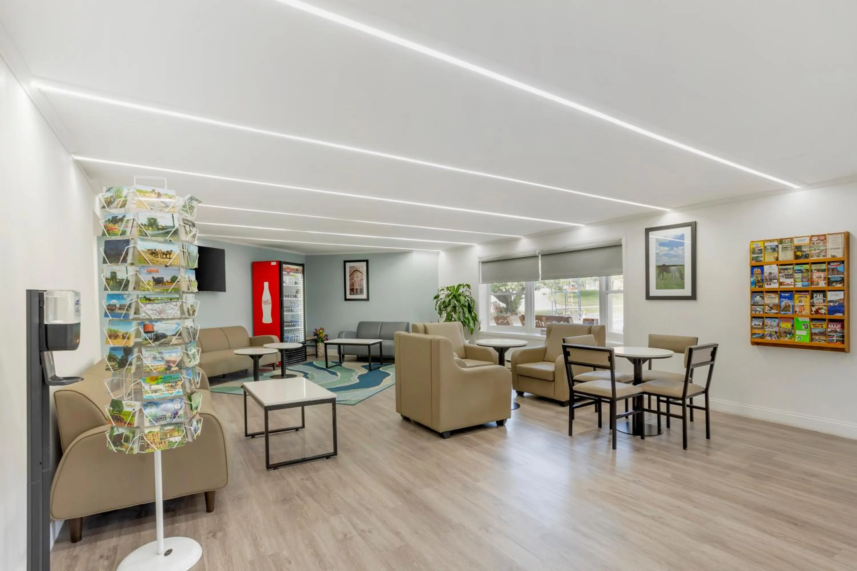 Seating area in Quality Inn Smoketown - Lancaster Area