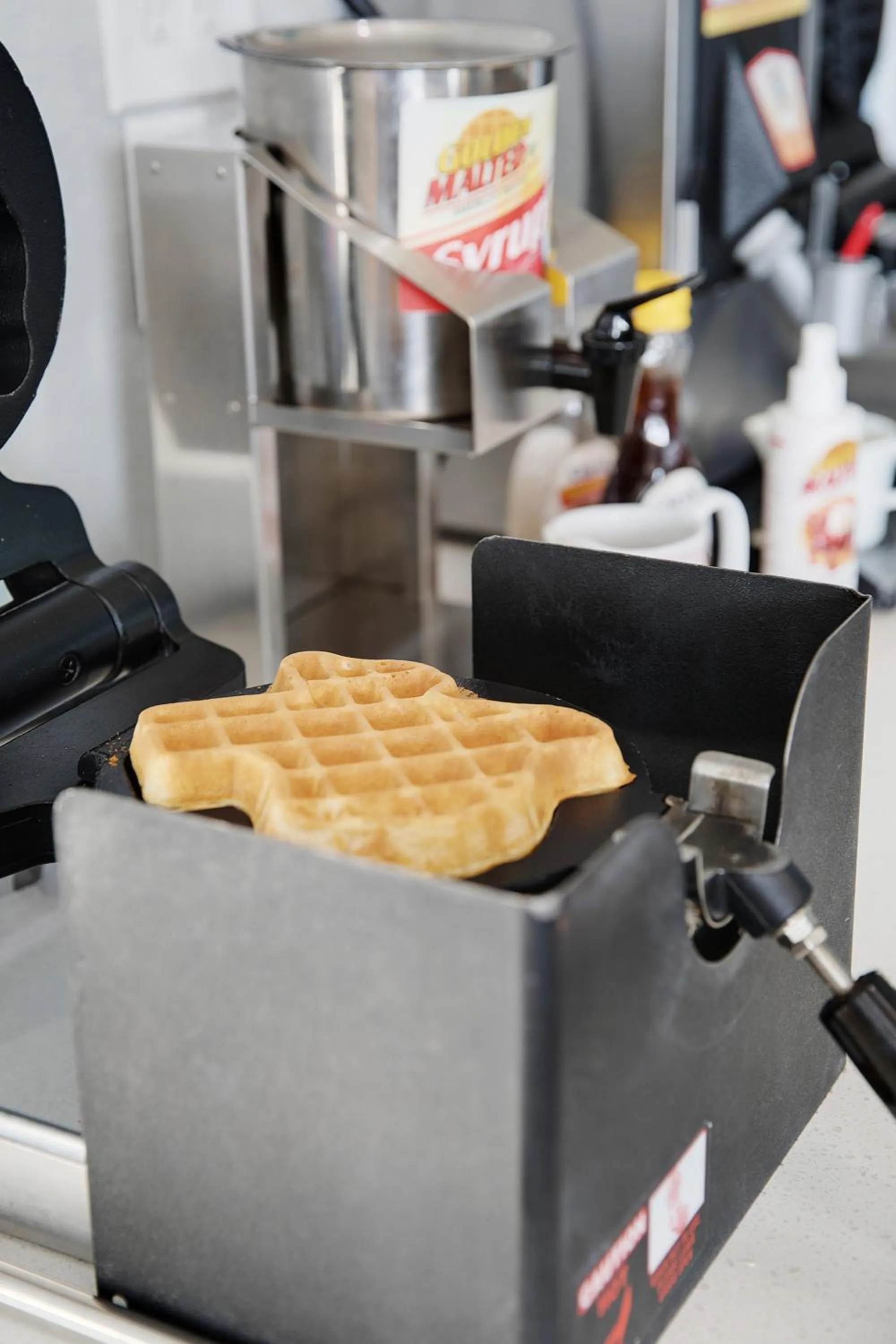 Breakfast in Plantation Suites and Conference Center