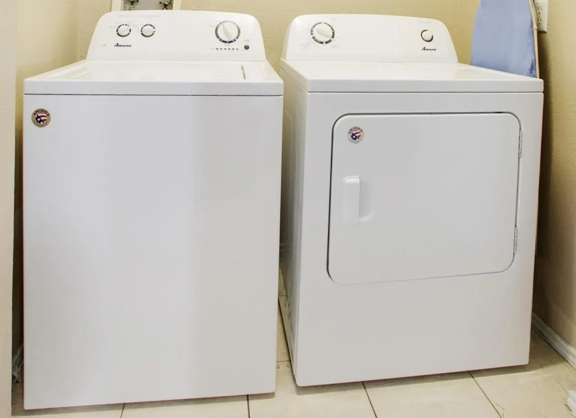 washing machine in Plantation Suites and Conference Center