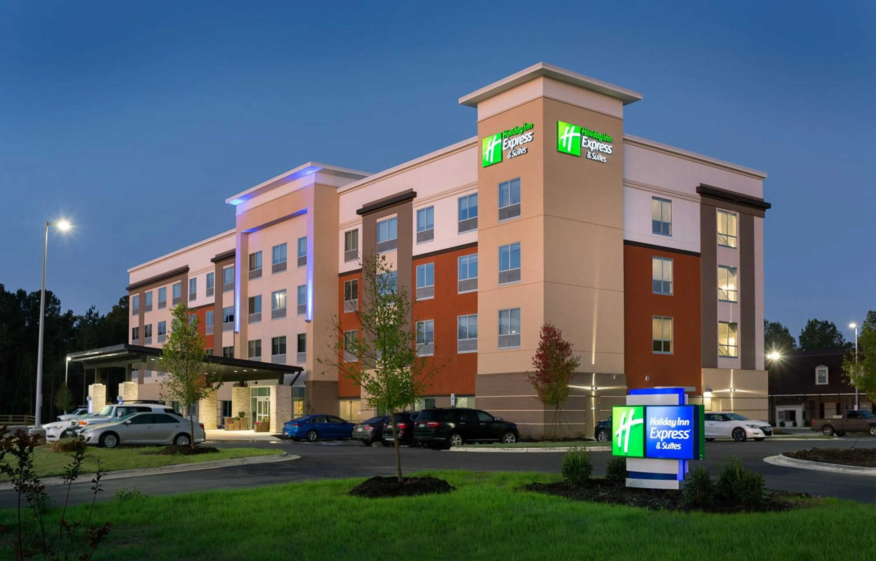 Property building in Holiday Inn Express & Suites - Fayetteville South by IHG