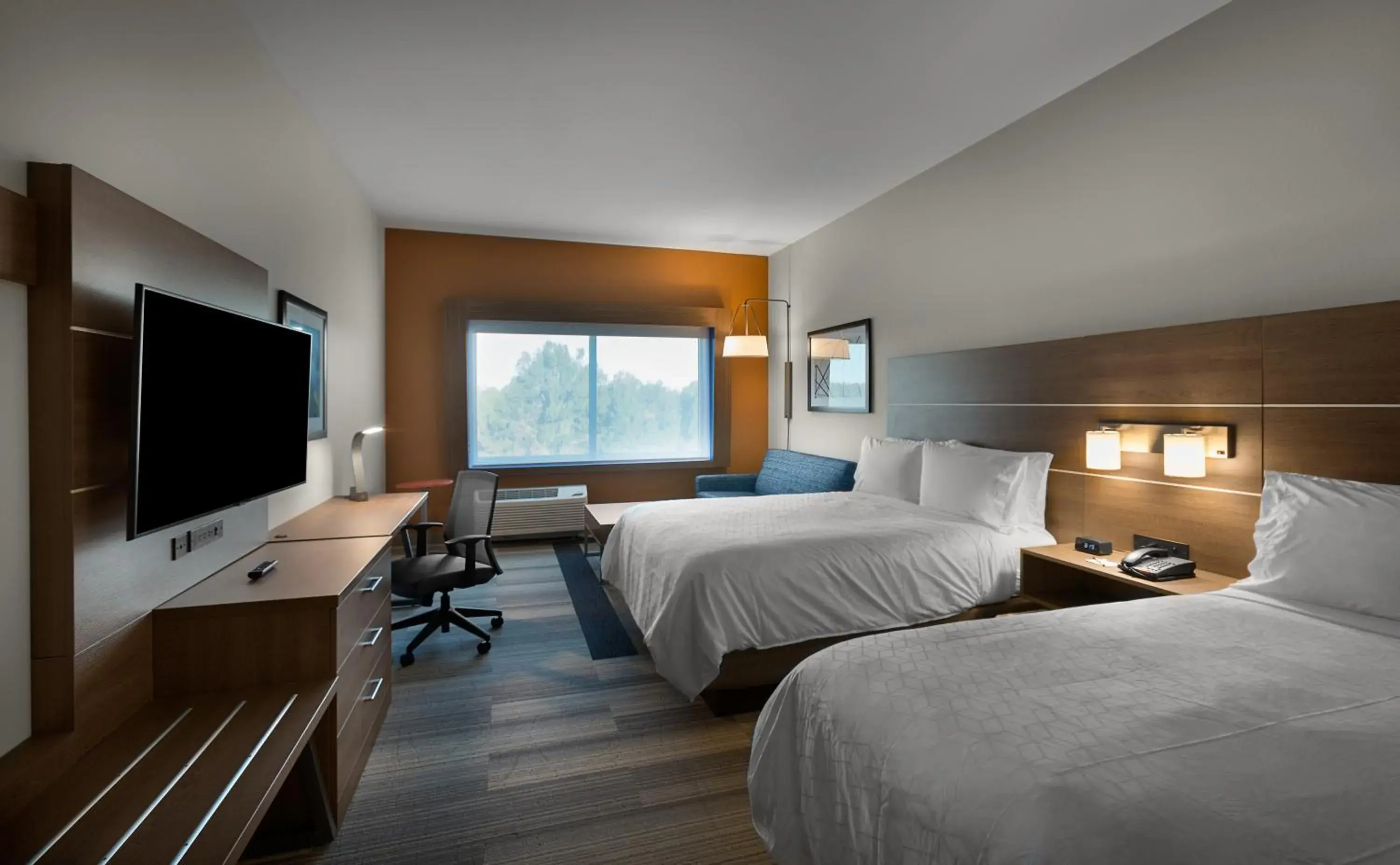 Suite with Two Queen Beds in Holiday Inn Express & Suites - Fayetteville South by IHG Suite with Two Queen Beds in Holiday Inn Express & Suites - Fayetteville South by IHG