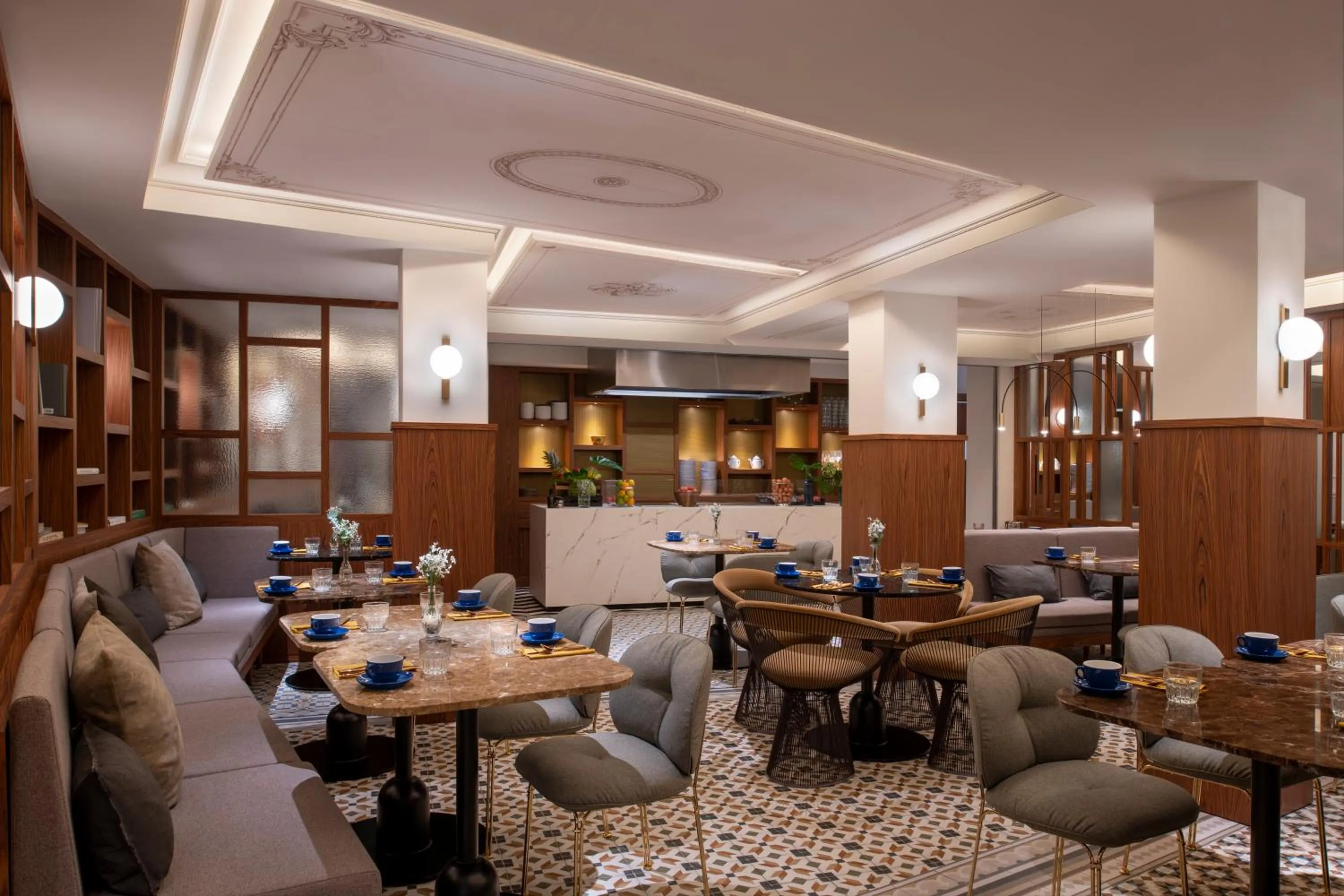 Restaurant/places to eat in Kimpton Vividora Hotel by IHG