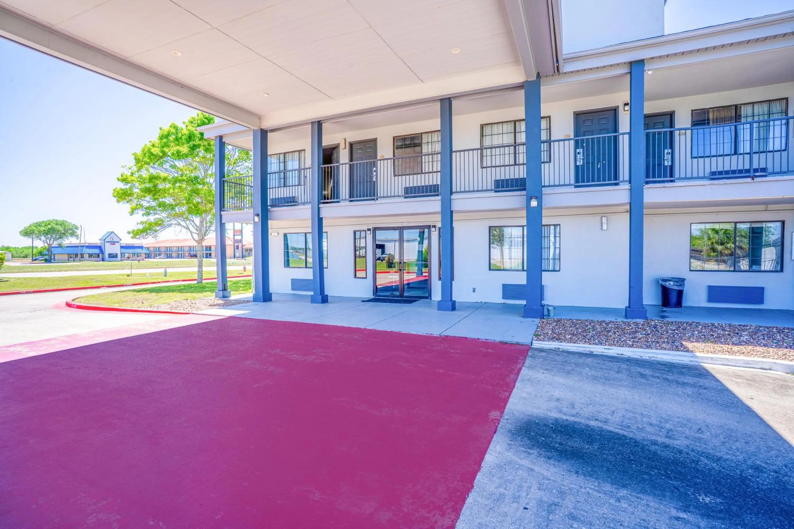 Property building in Executive Inn Port Lavaca by OYO