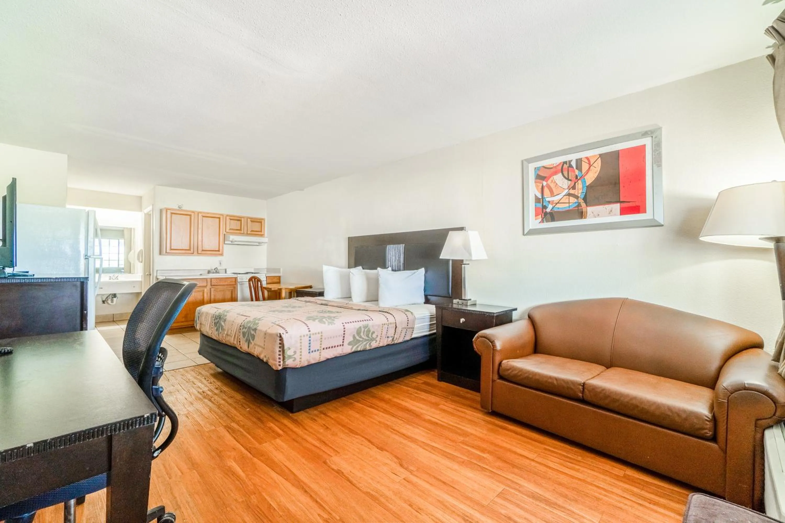 Bed in Executive Inn Port Lavaca by OYO