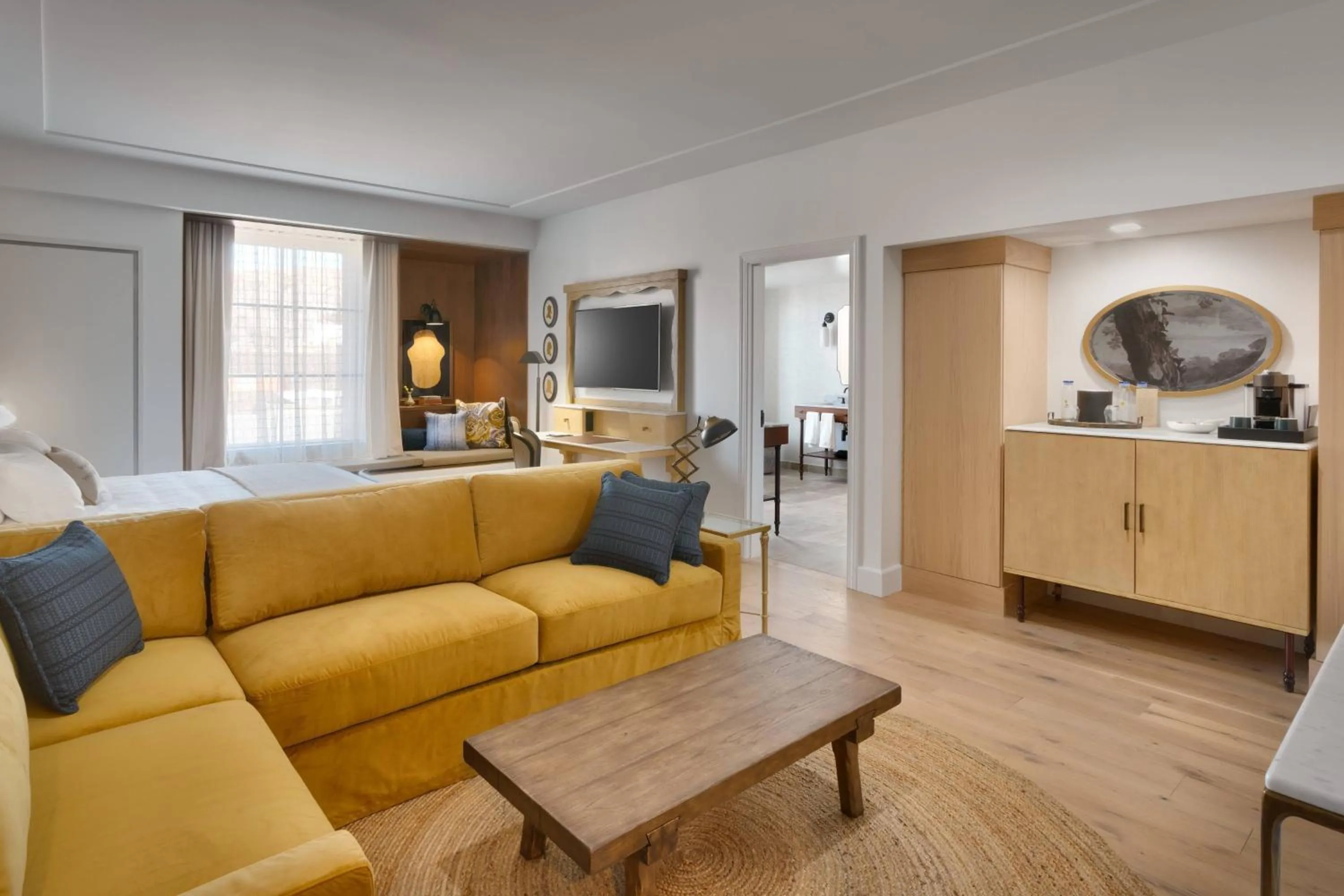 Living room, Bed in The Advenire, Autograph Collection