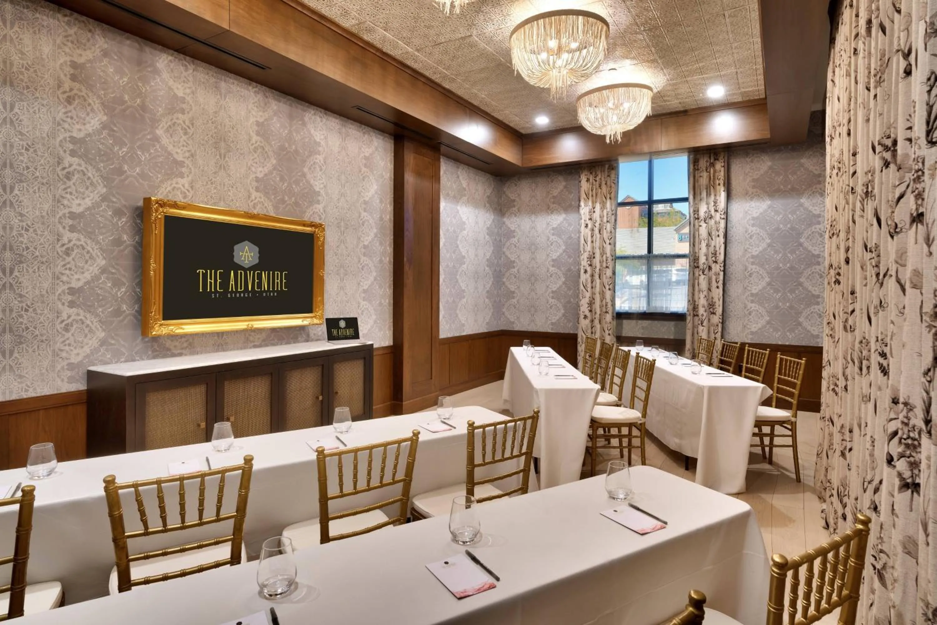 Meeting/conference room in The Advenire, Autograph Collection