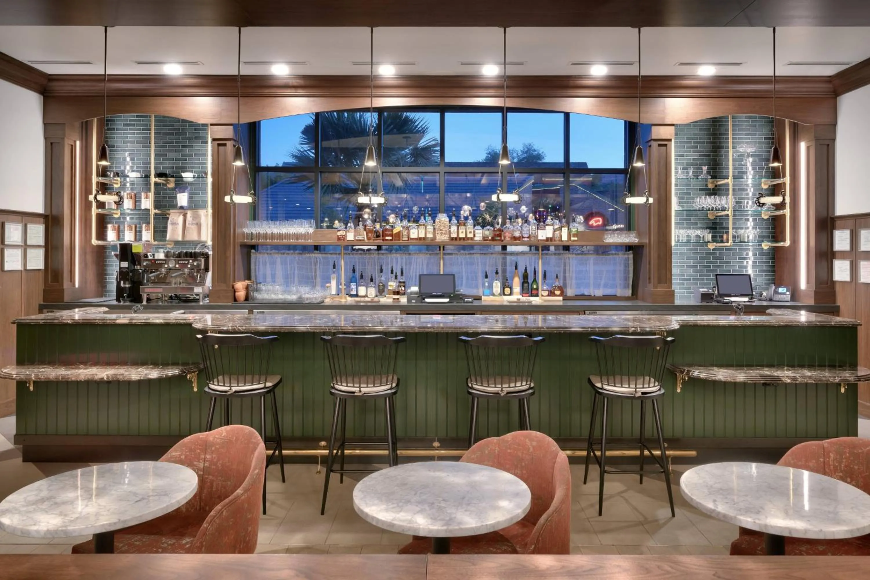 Lounge or bar in The Advenire, Autograph Collection