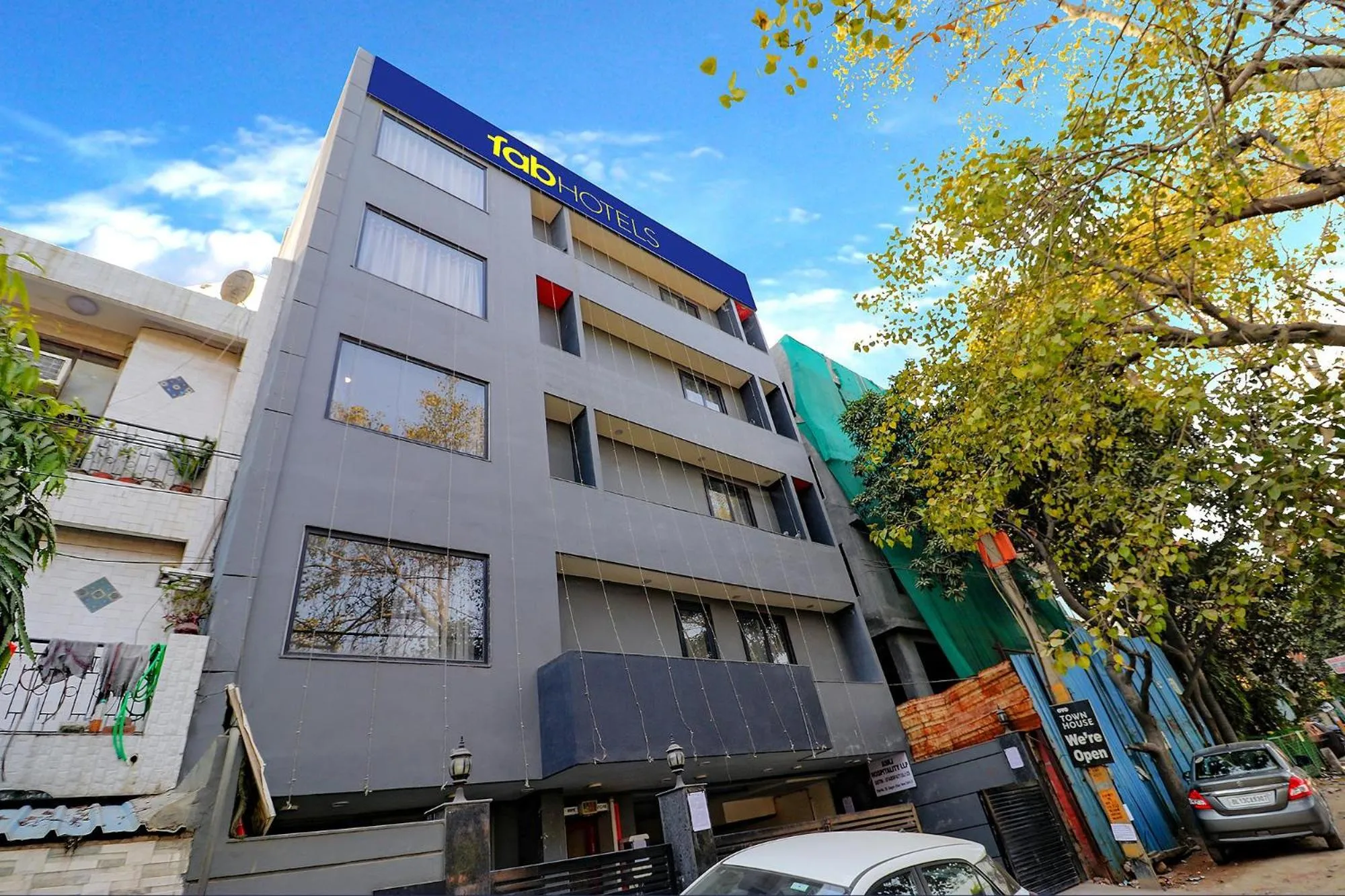 Property building in Via La Serene