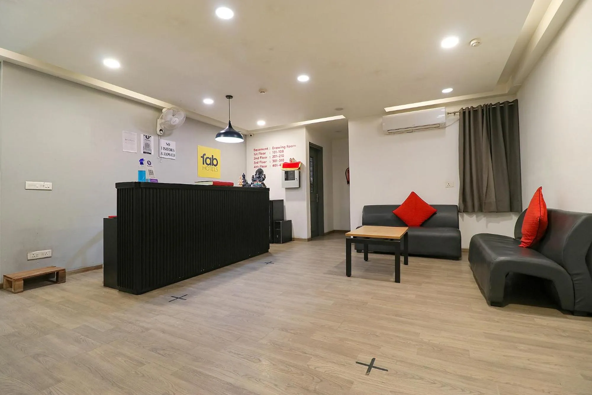 Lobby or reception in Via La Serene