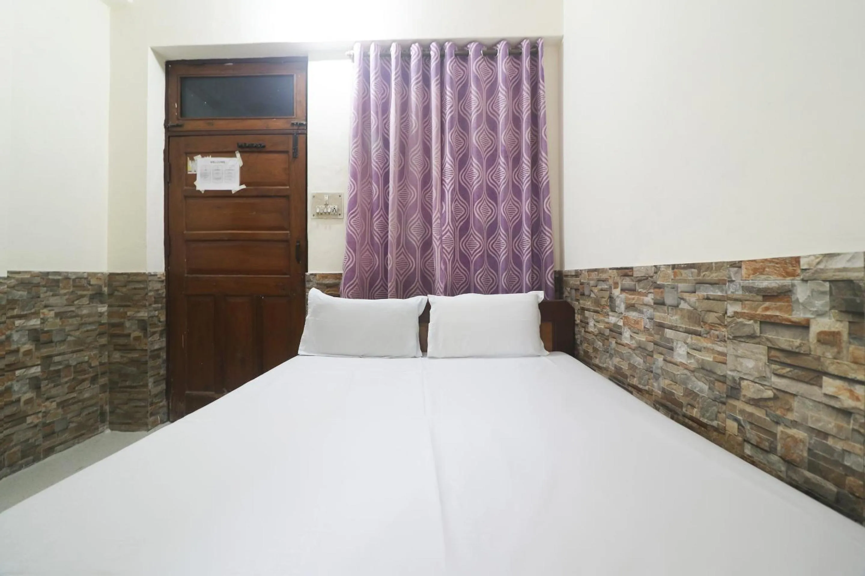 Bedroom in SPOT ON Hotel Anand Bhawan