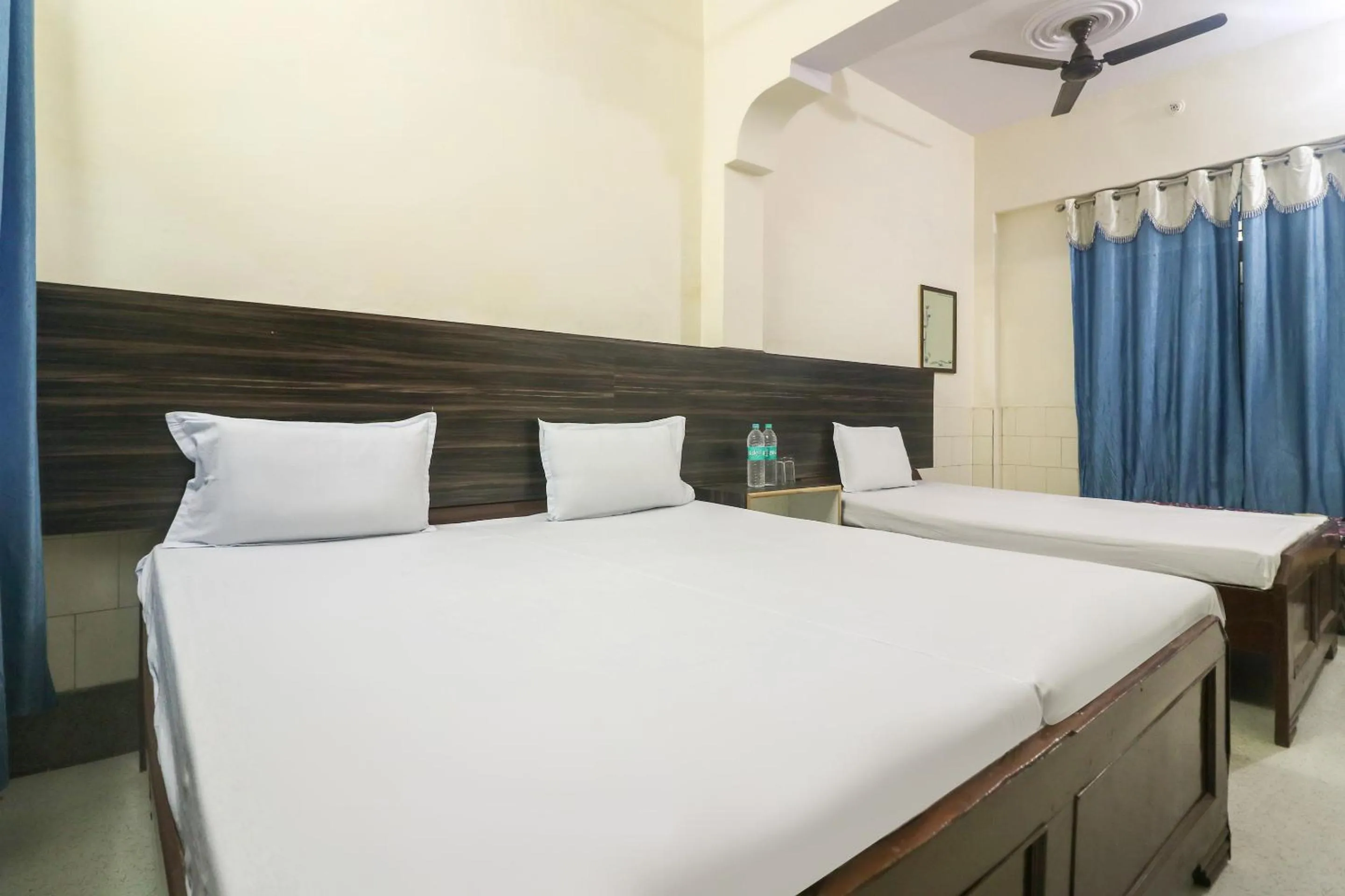 Bedroom in SPOT ON Hotel Anand Bhawan