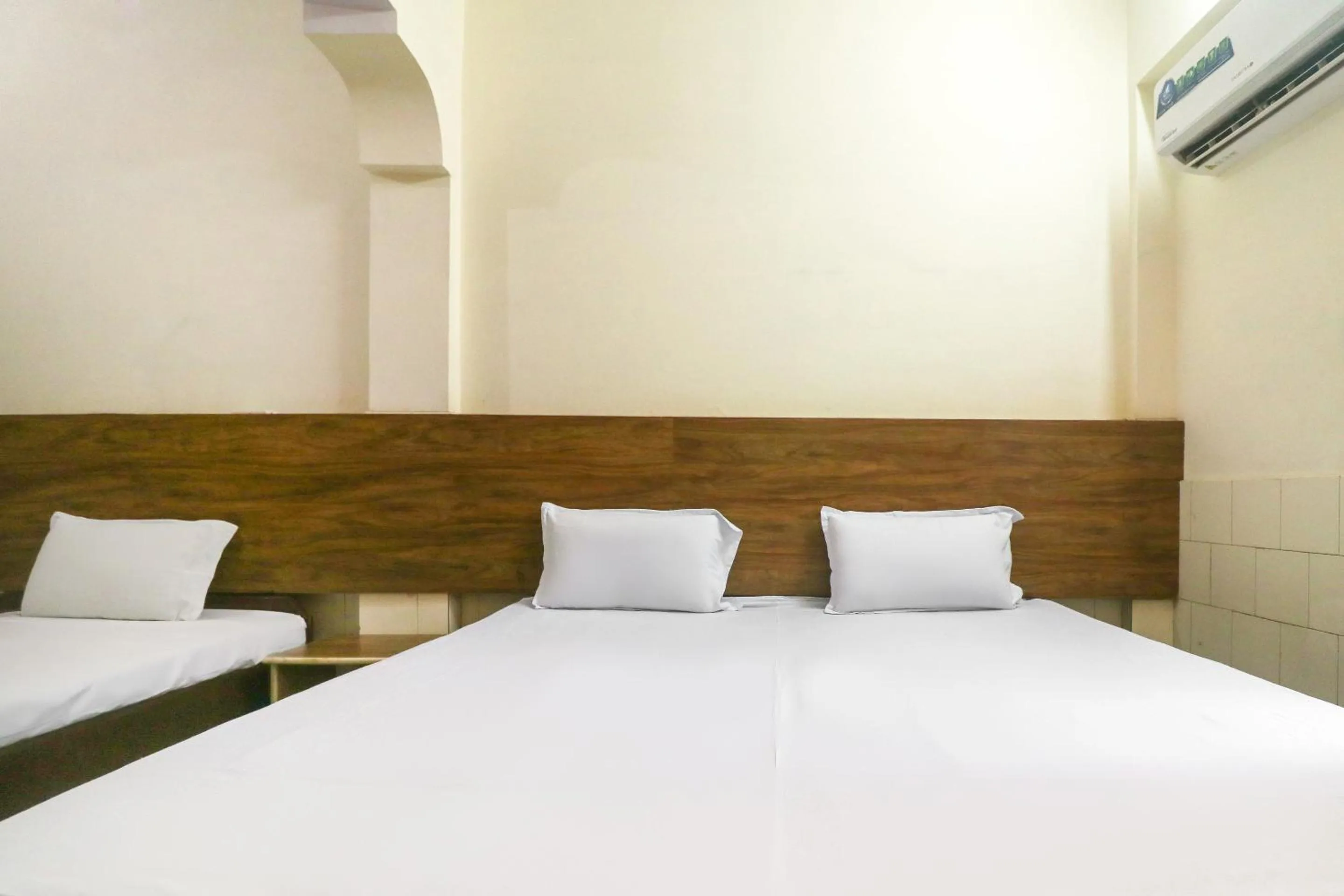 Bedroom in SPOT ON Hotel Anand Bhawan